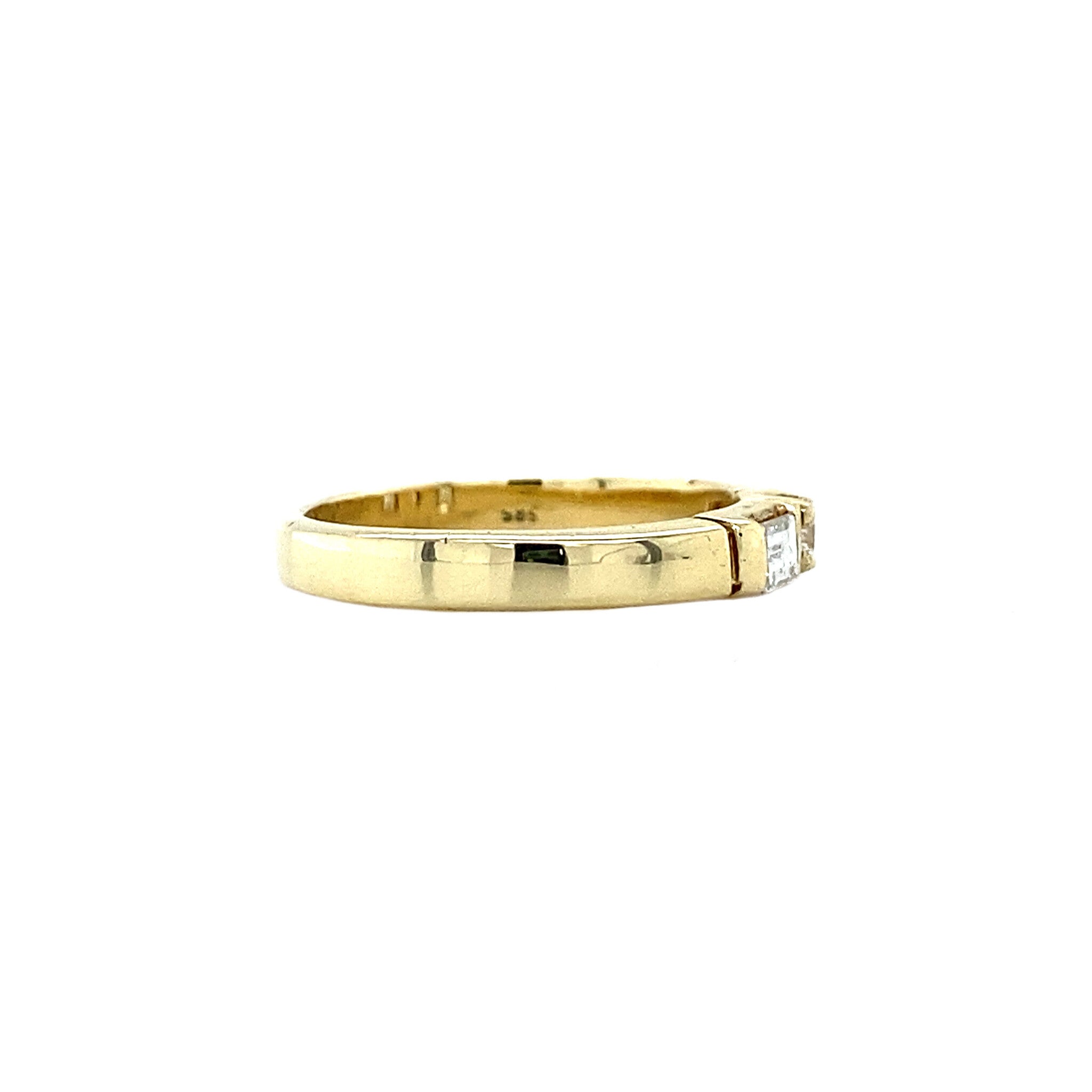 Gouden ring met diamant 14 krt