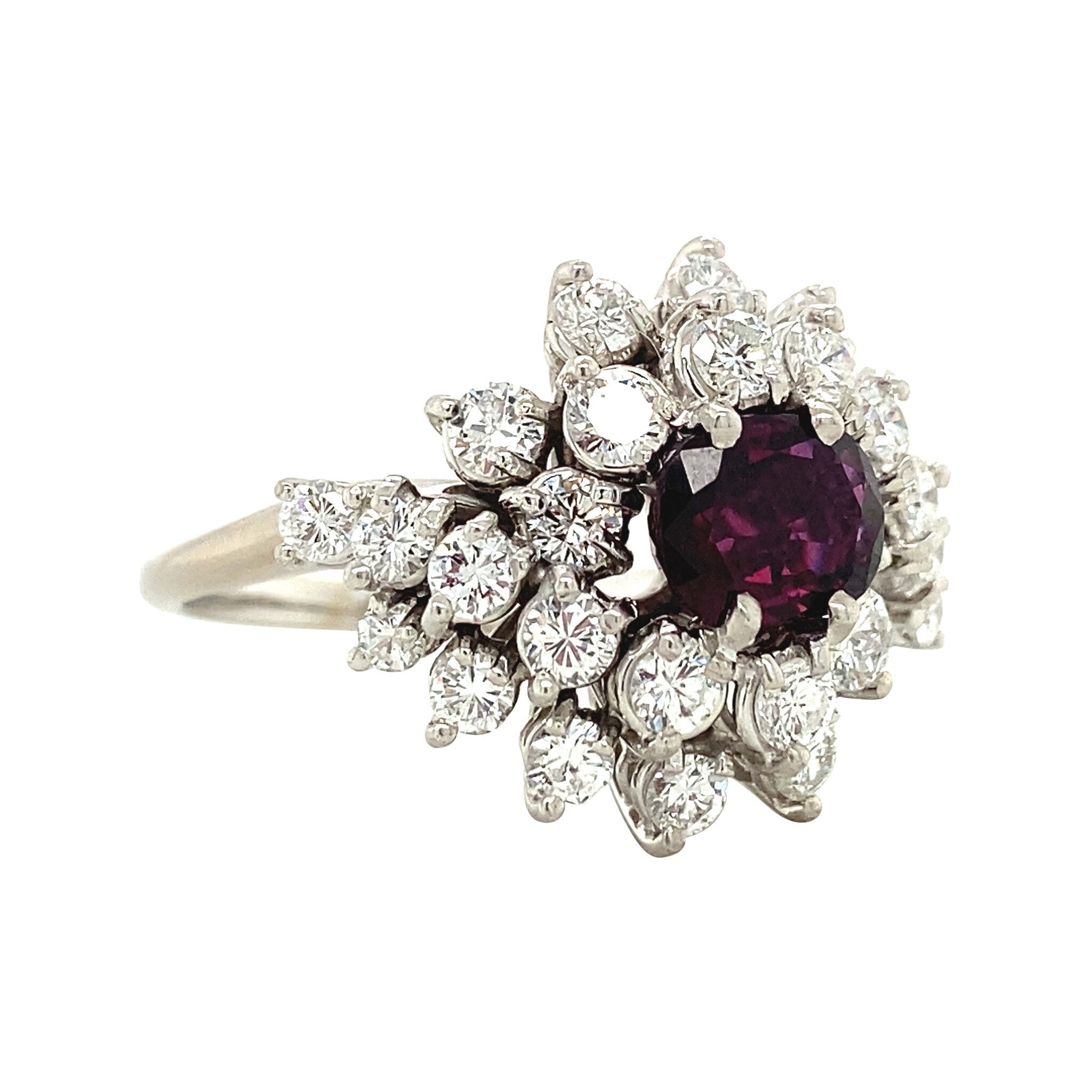 14 kt white gold ring with natural ruby and diamond