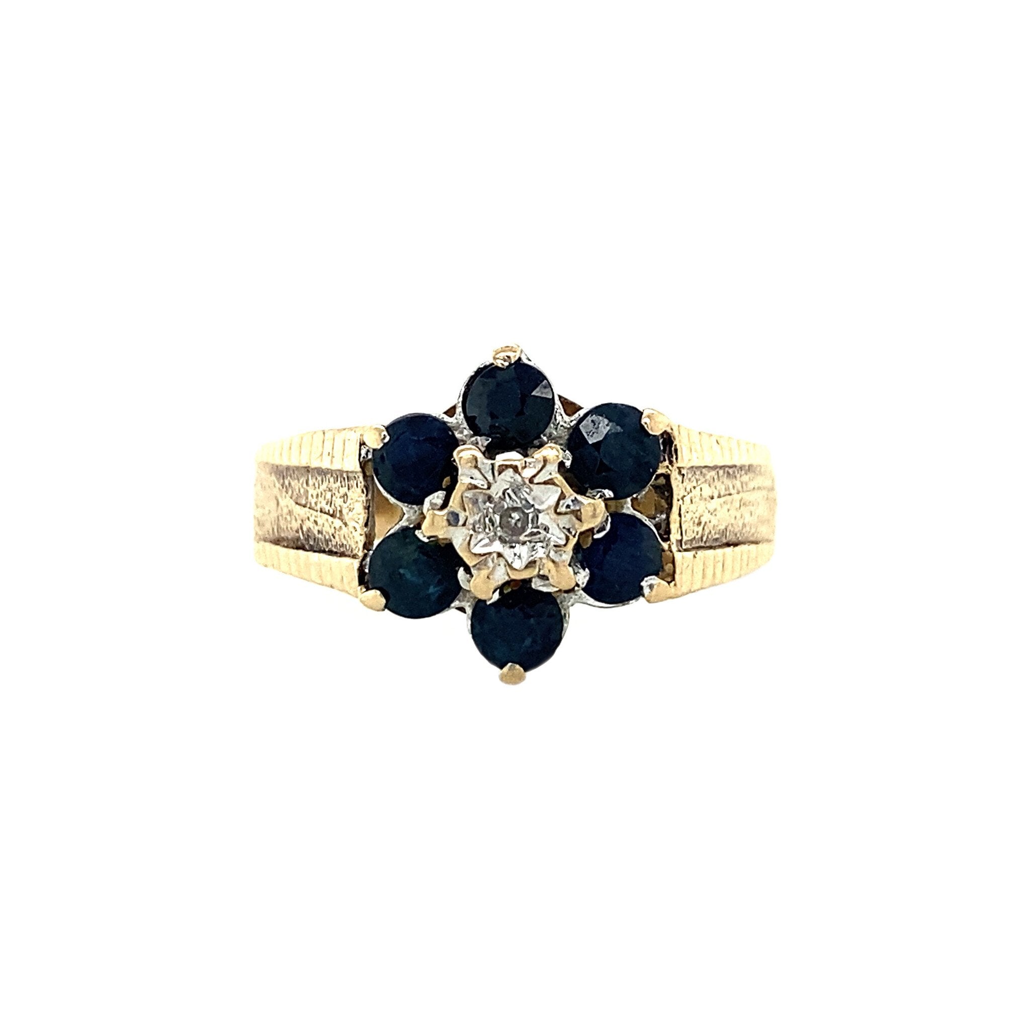 Bicolour entourage ring with sapphire and diamond 9 krt