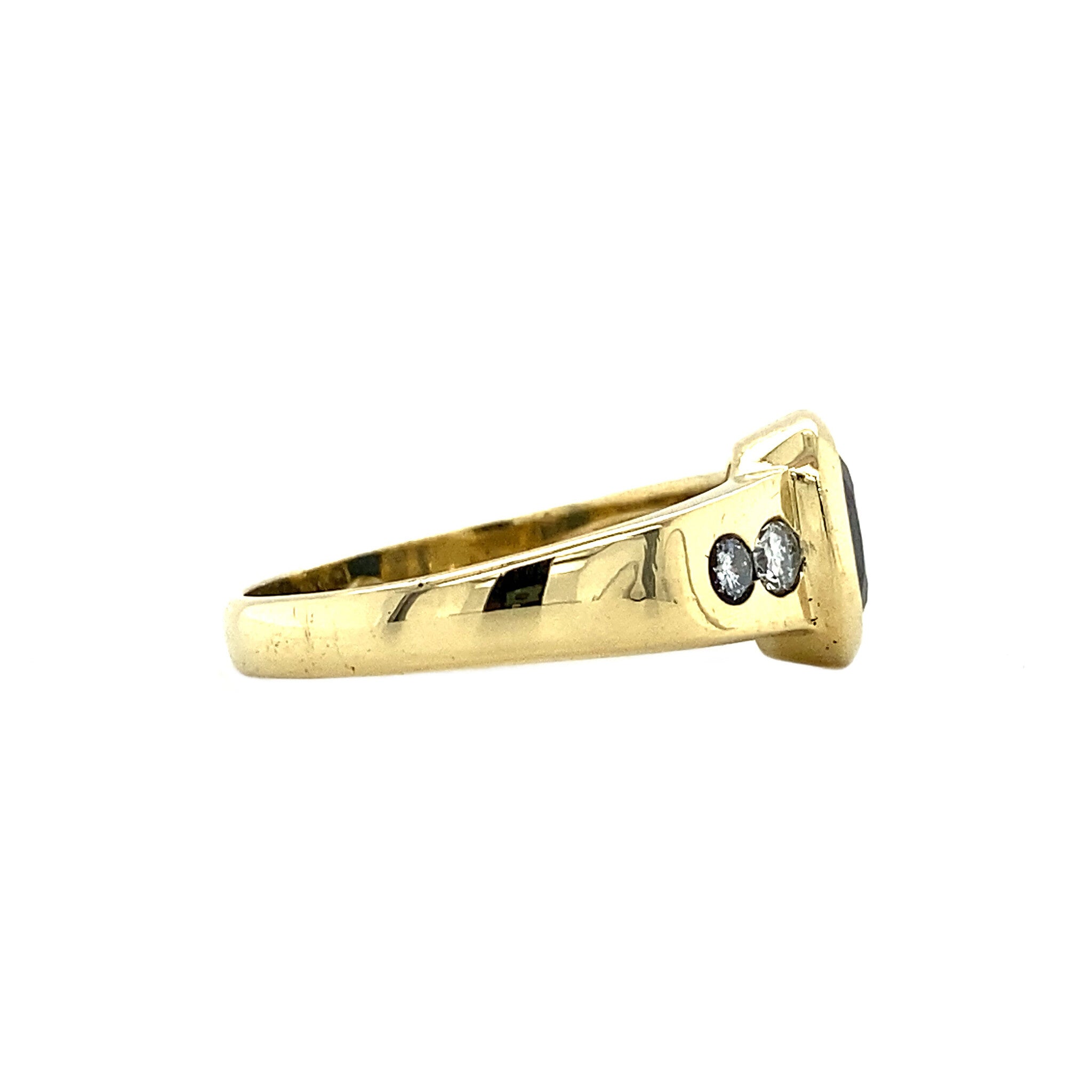18 kt gold ring with diamond and sapphire