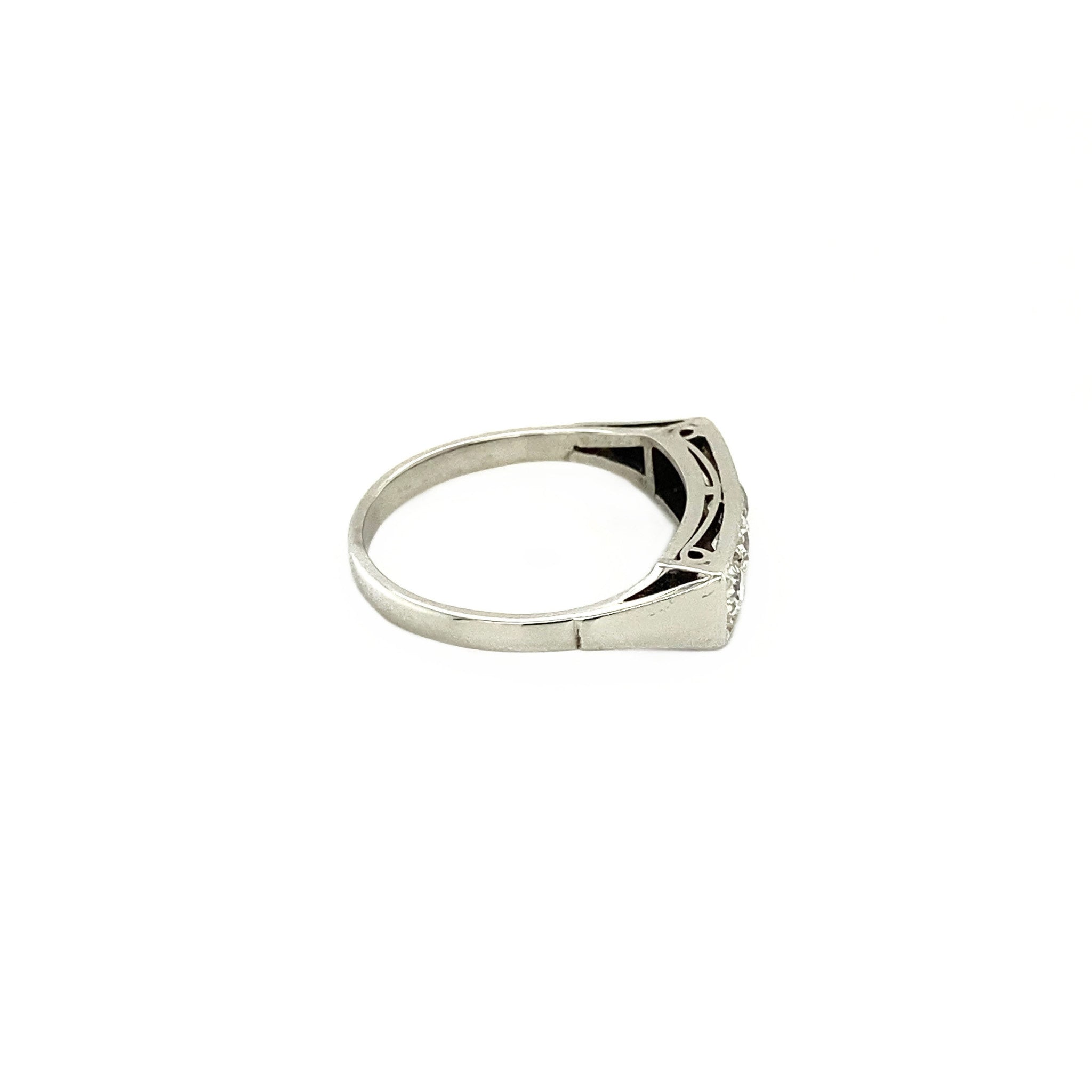 Witgouden ring met diamant 14 krt