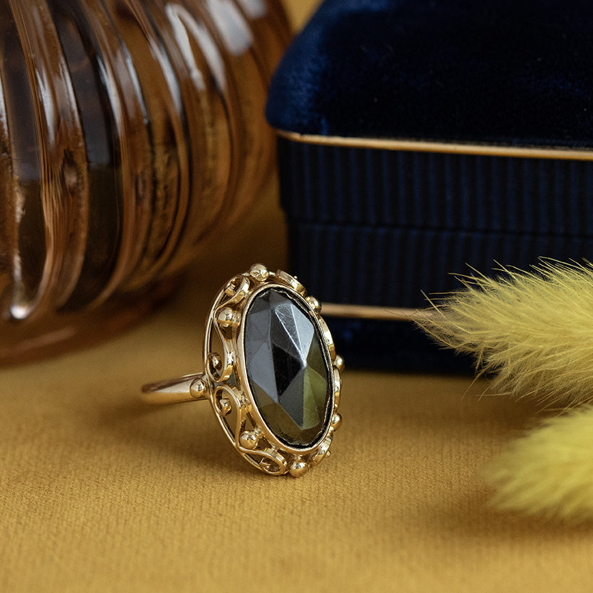 Gold ring with hematite 14 kt