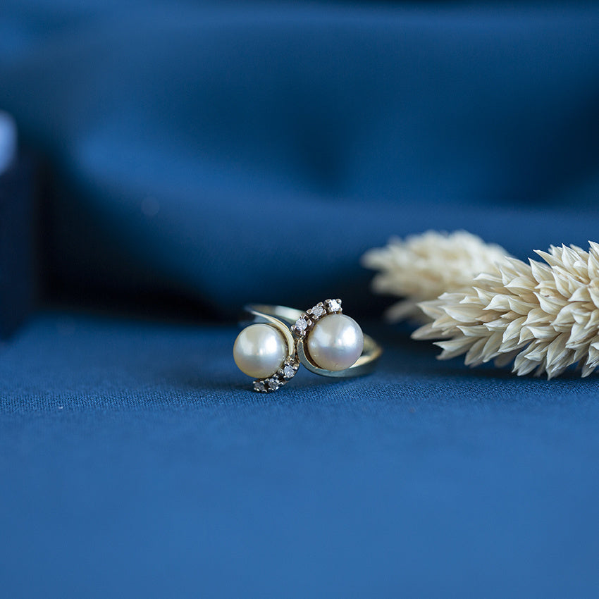 Gold ring with diamond and pearl 14 kt