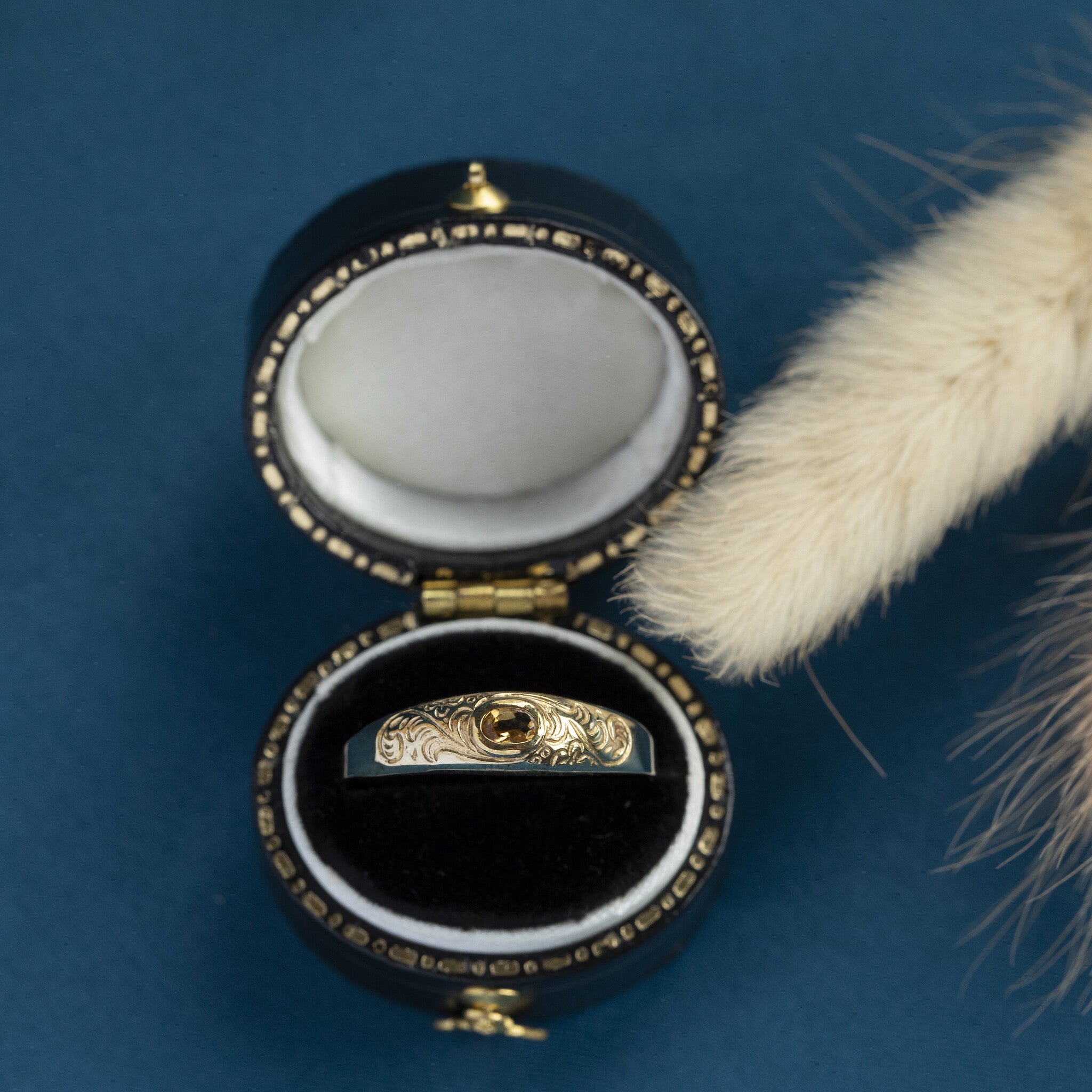 Ring met topaas 8 krt