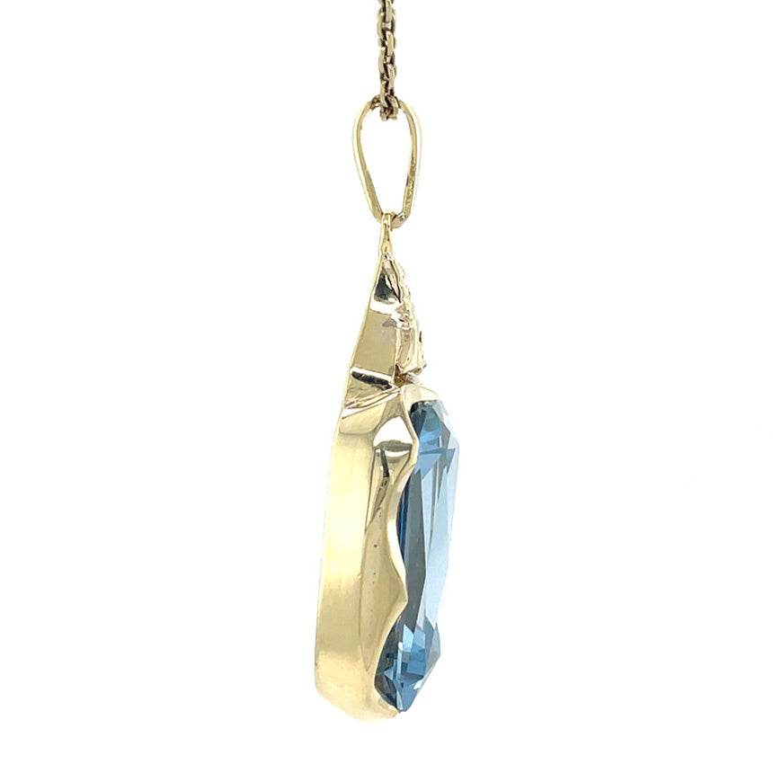 Gouden vintage hanger met spinel 14 kt
