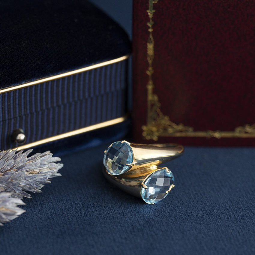 14 kt vintage gold ring with topaz