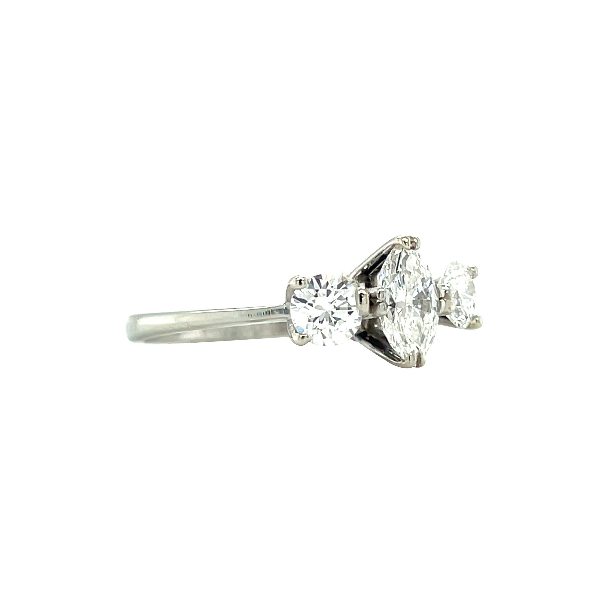 Witgouden vintage trigolie ring met diamant 14 kt