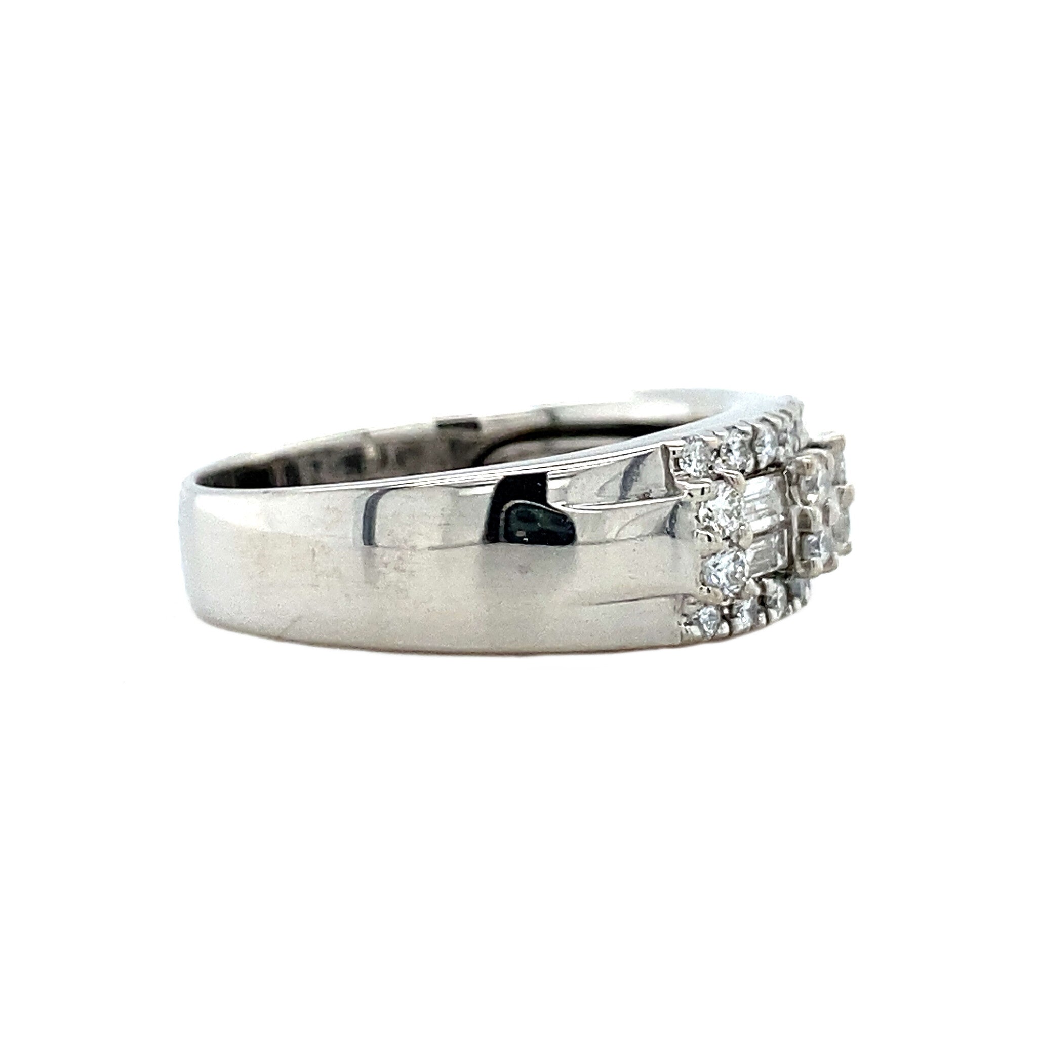Witgouden ring met diamant 14 krt