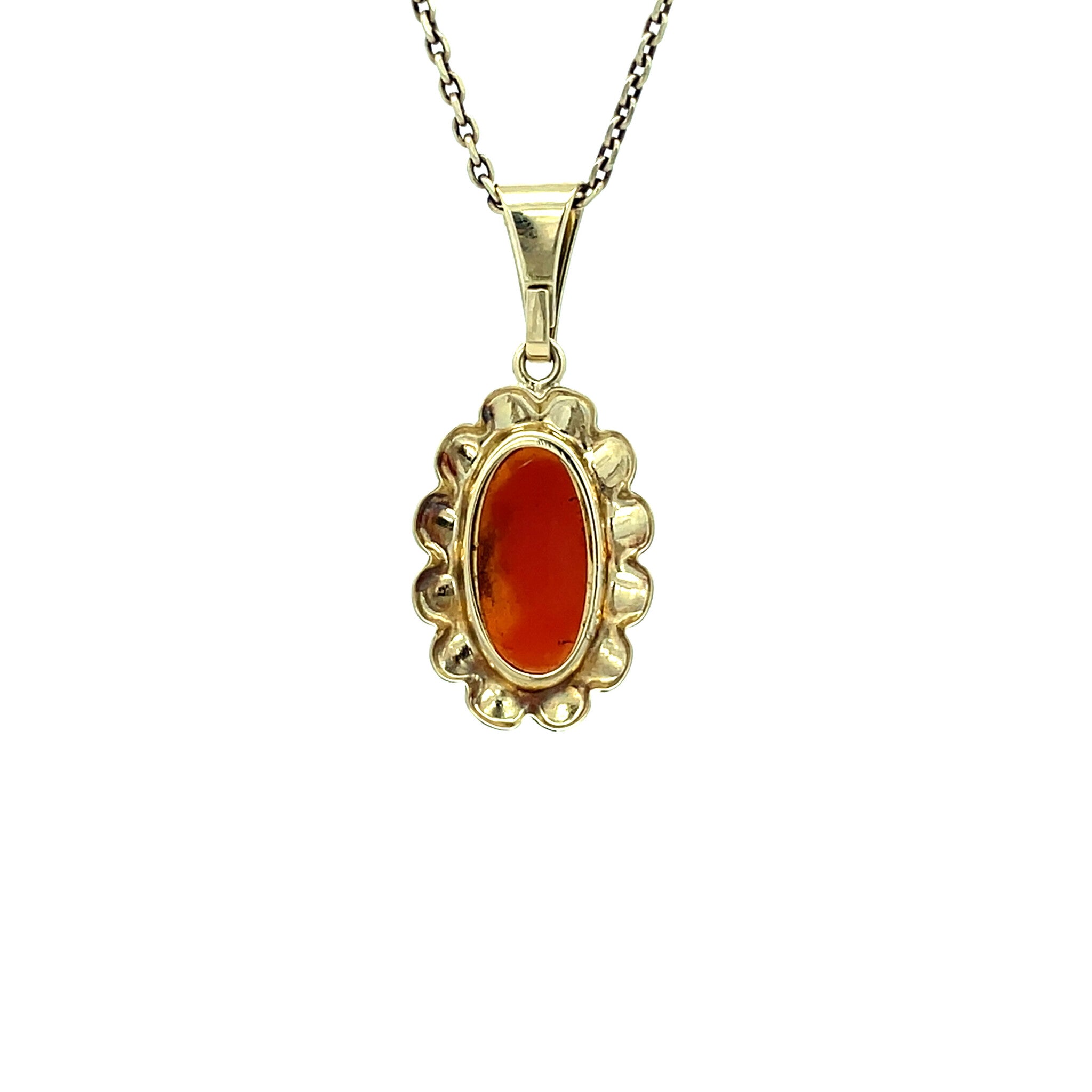 Gouden vintage hanger met camee 14 krt