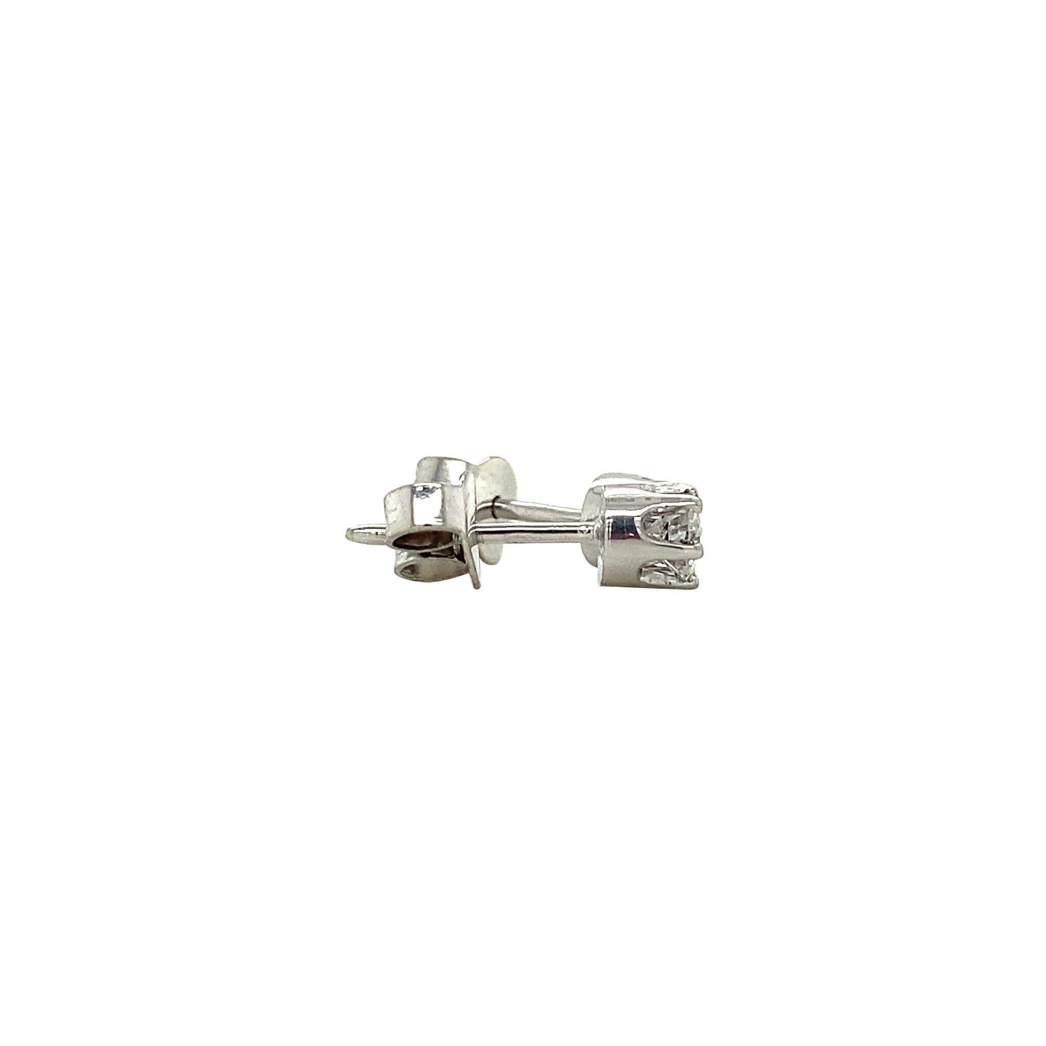 White gold solitaire ear studs with diamonds 14 krt
