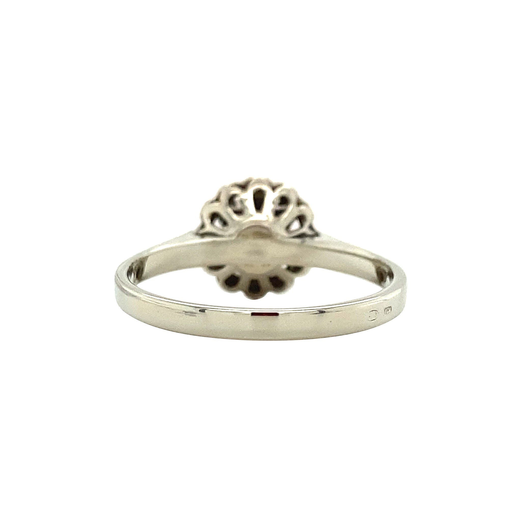 14 kt white gold diamond halo ring