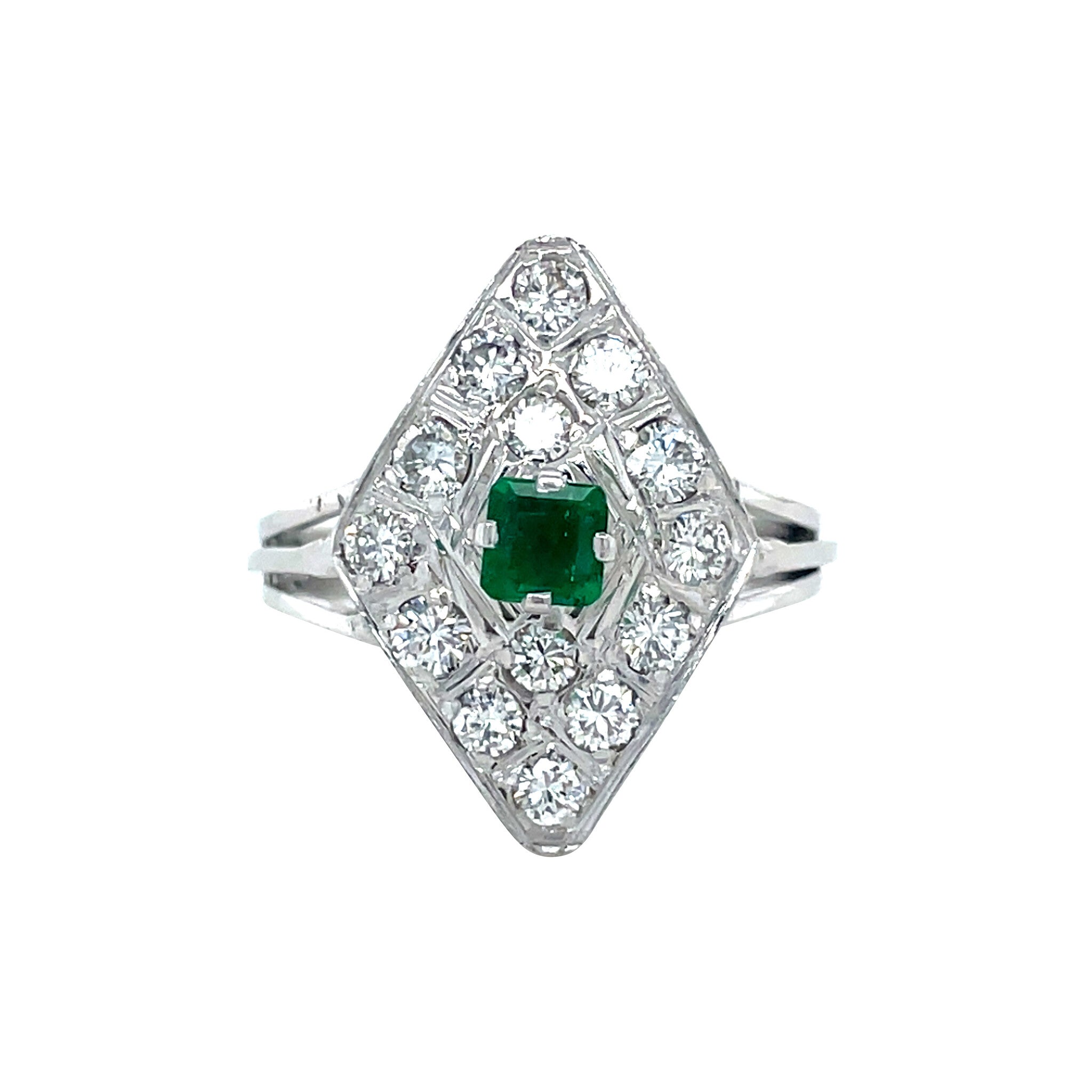 White gold vintage cocktail ring with emerald and diamond 18 kt