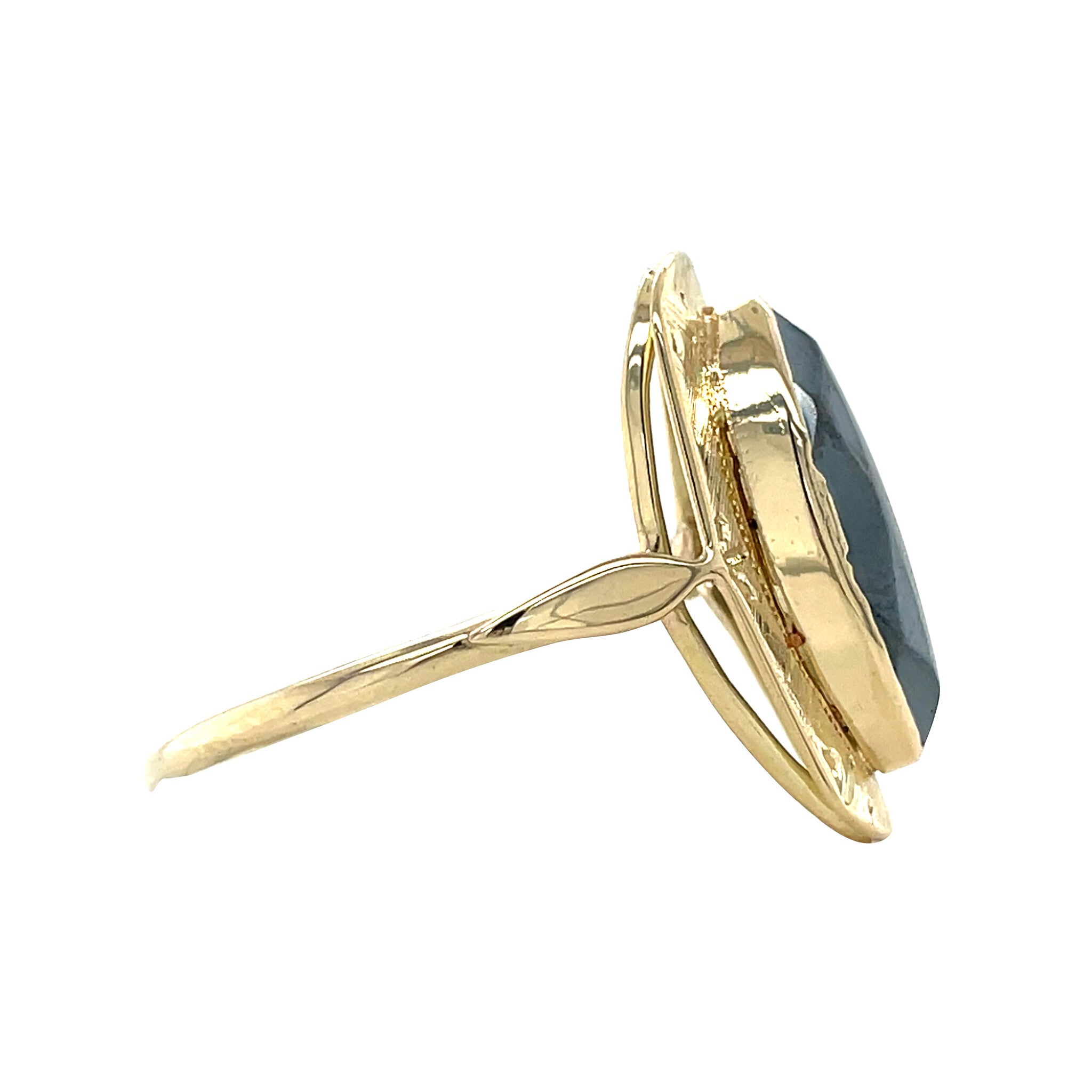 Gouden vintage ring met hematiet 14 krt
