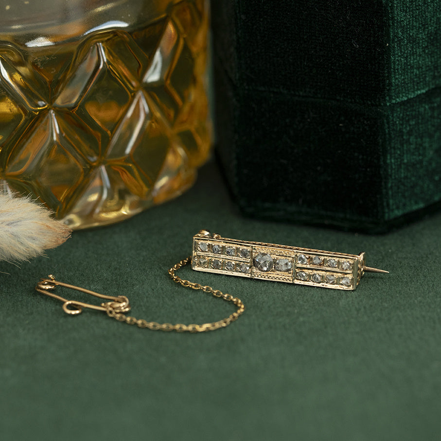 Gold vintage brooch with rose diamond 14 kt