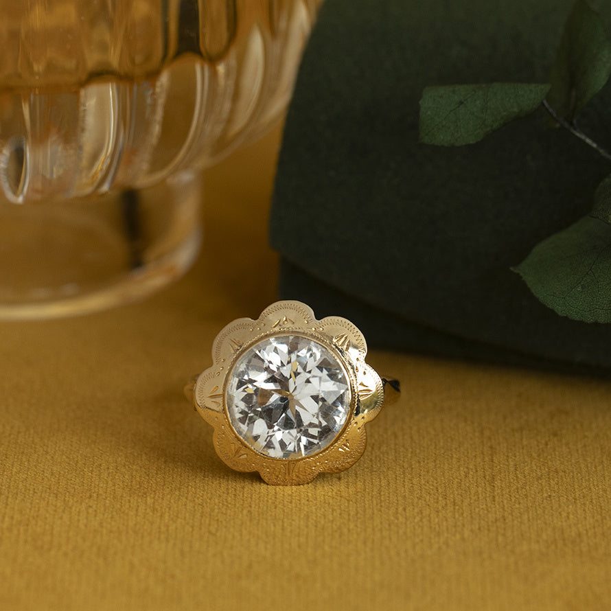 Gouden vintage ring met topaas 14 kt