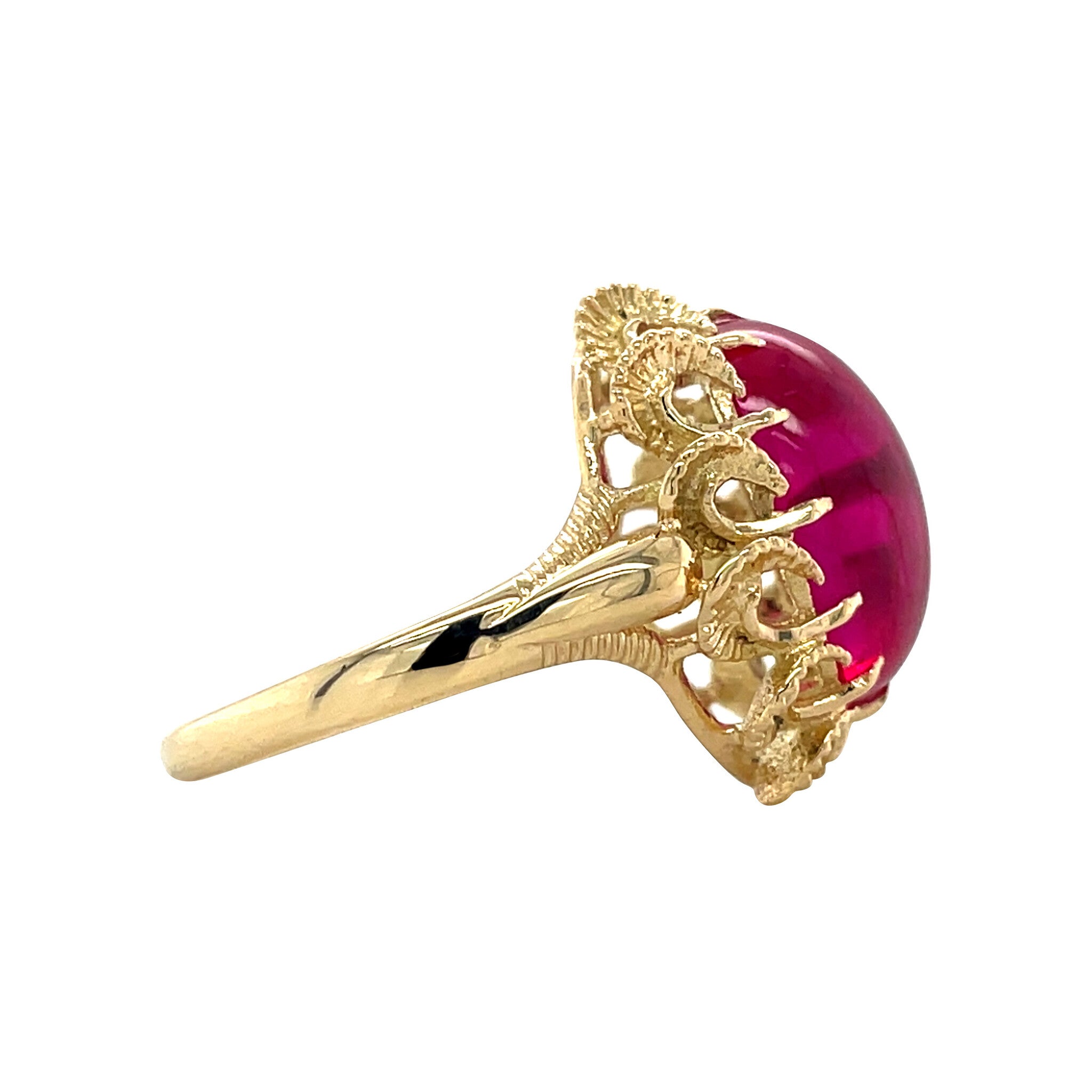 14 kt vintage gold ring with ruby