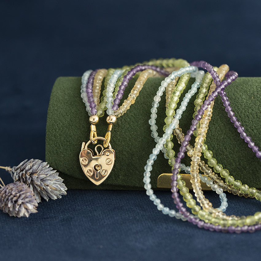 Vintage edelstenen collier met hart sluiting 9 krt