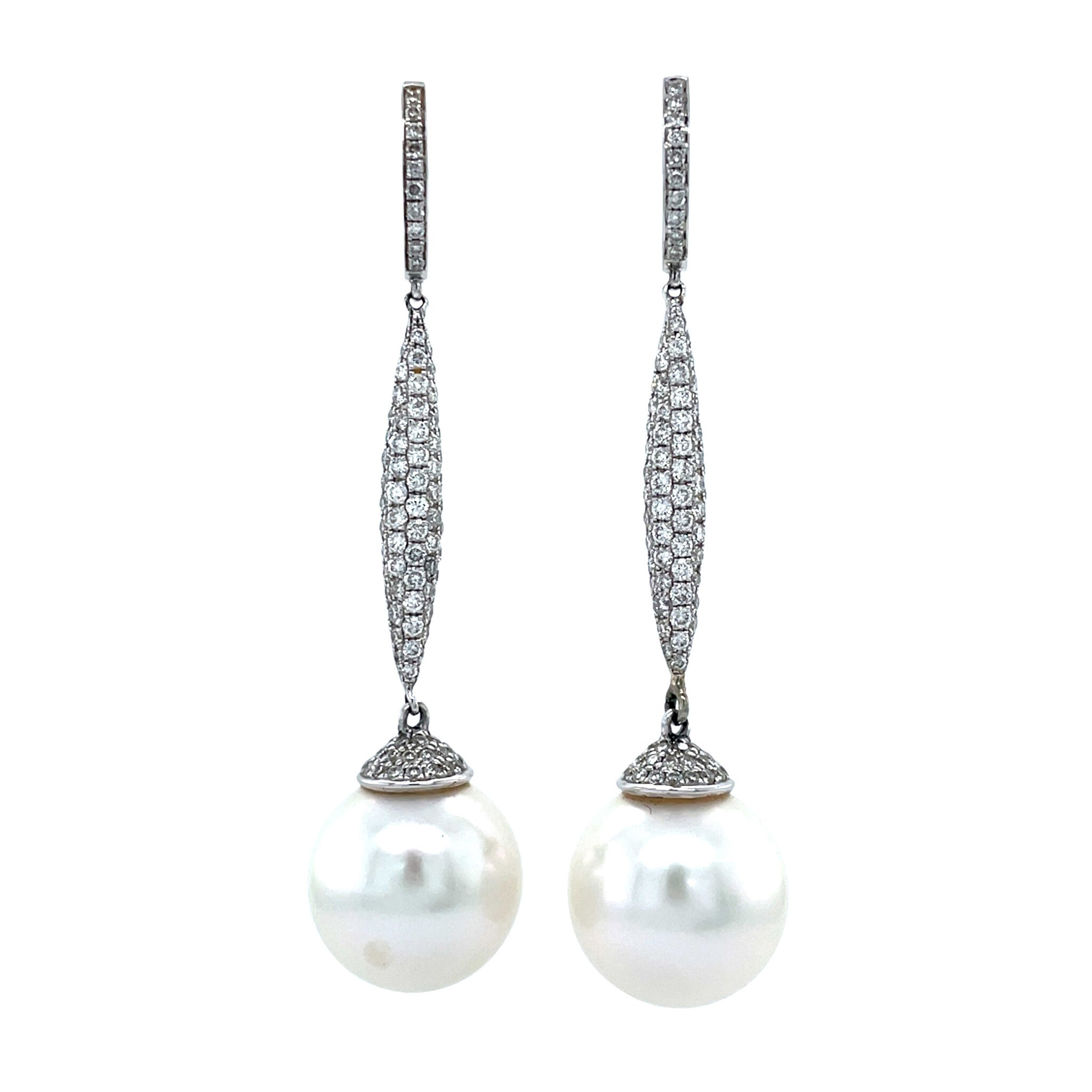 Witgouden vintage oorhangers met diamant en parel 18 krt