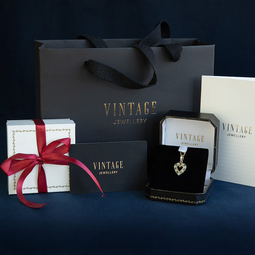 Gouden vintage hanger met bloedkoraal en zirkonia 14 kt