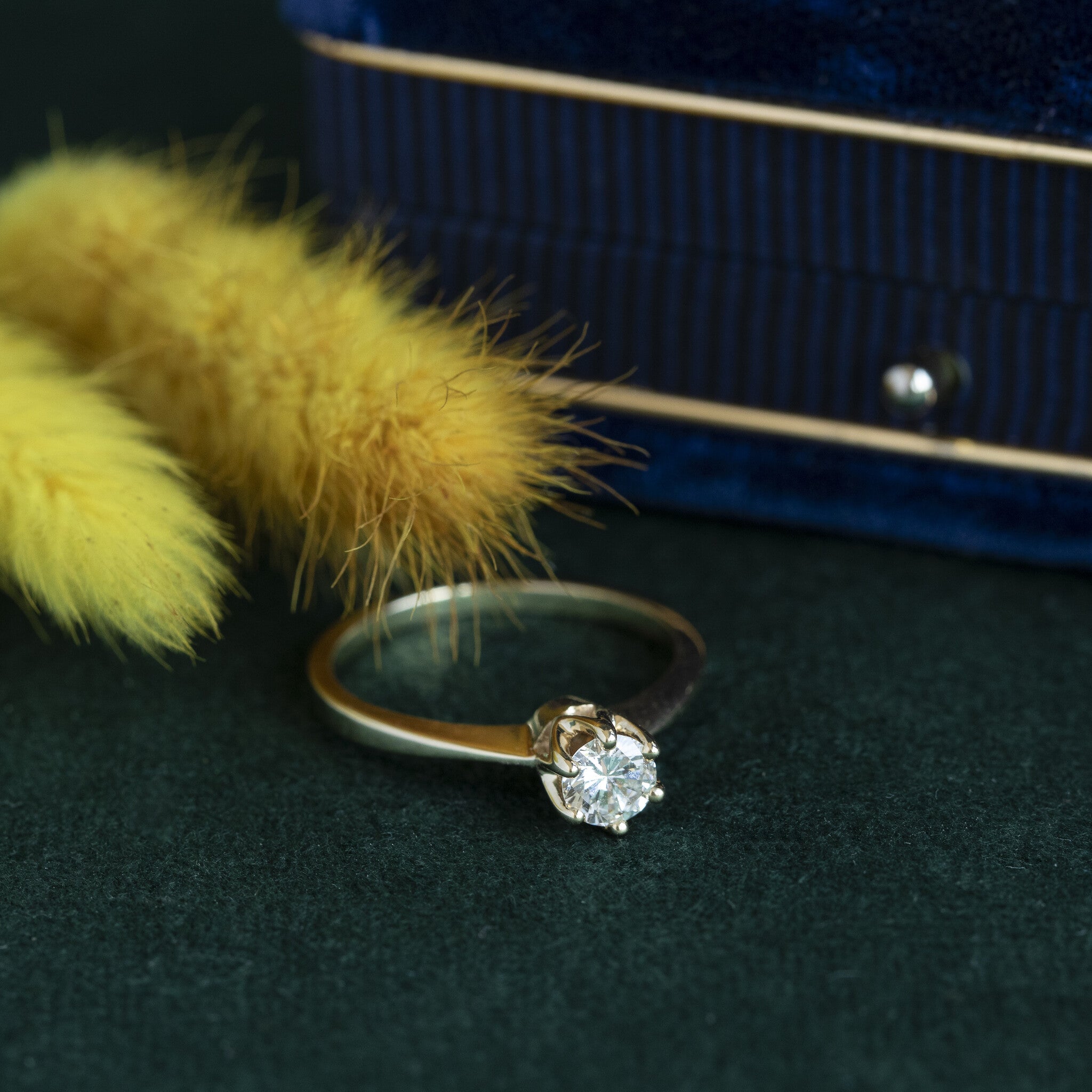 Gouden solitair ring met diamant 14 krt