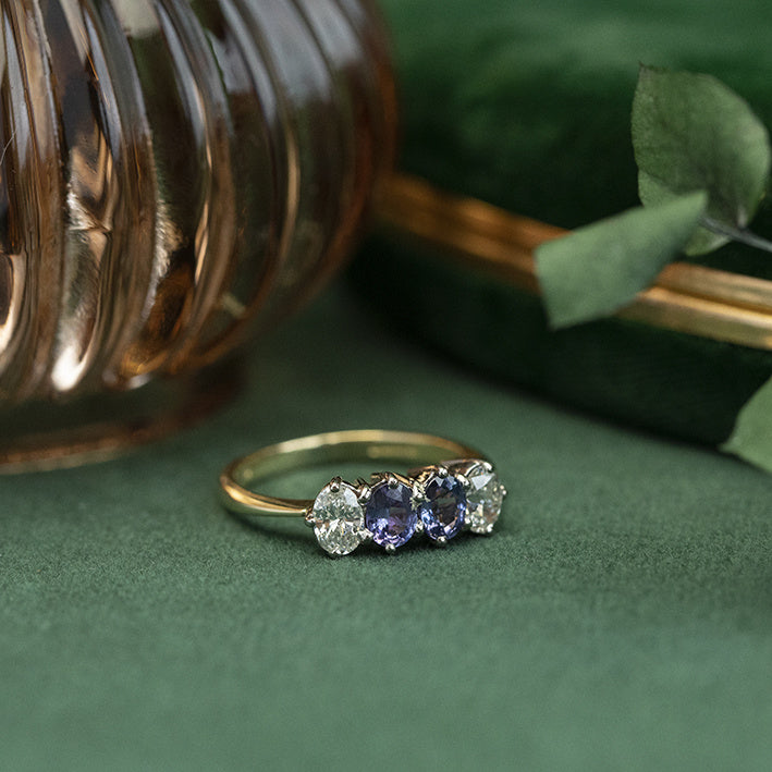 Gouden rijring met saffier en diamant 18 krt