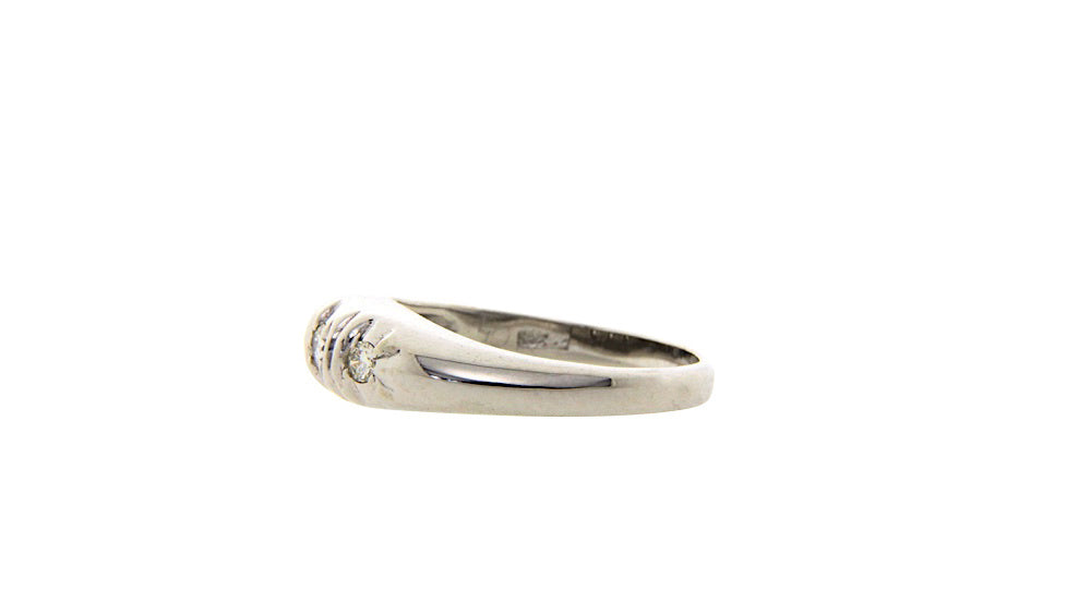 White gold ring with diamond 14 carat