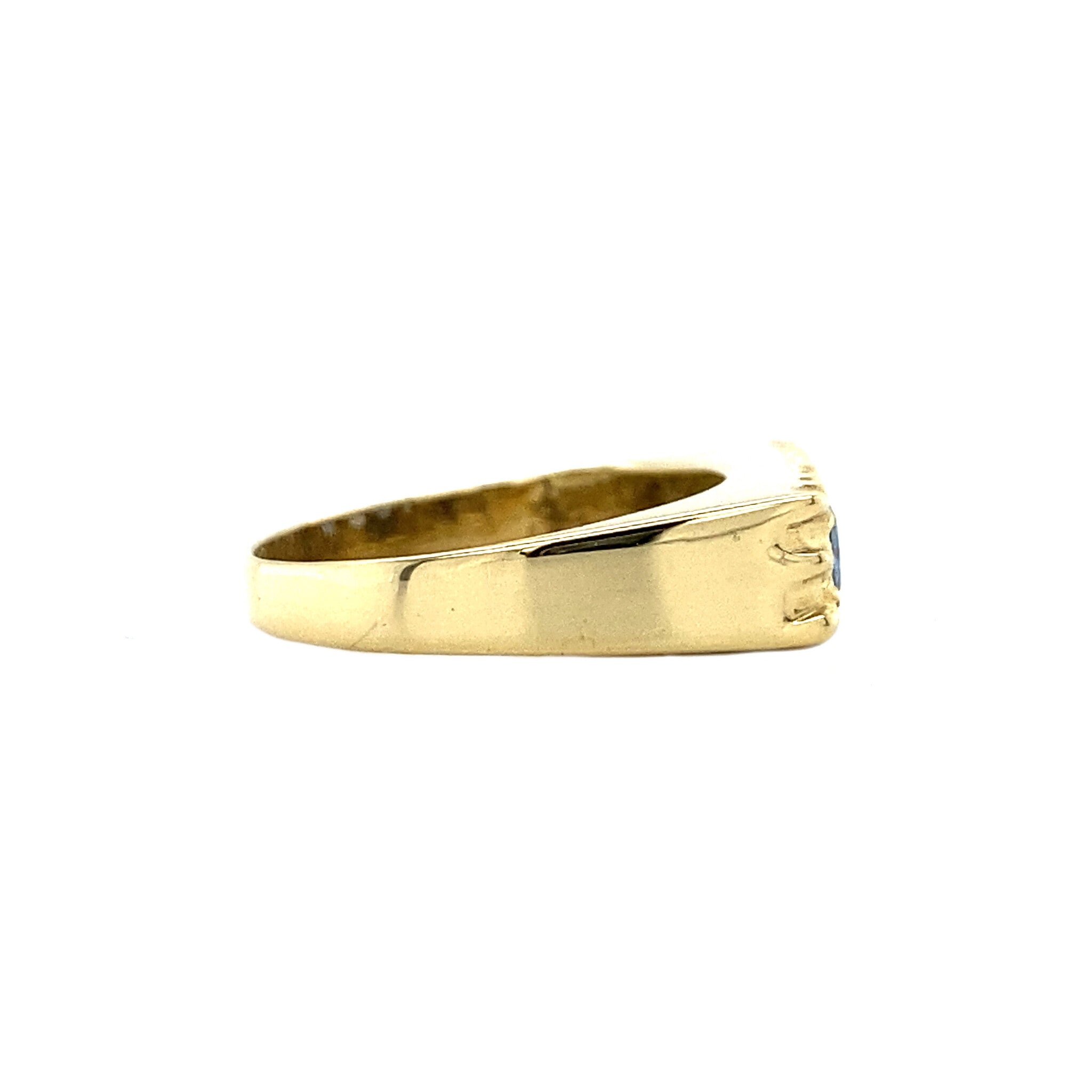 Gouden ring met saffier 14 krt