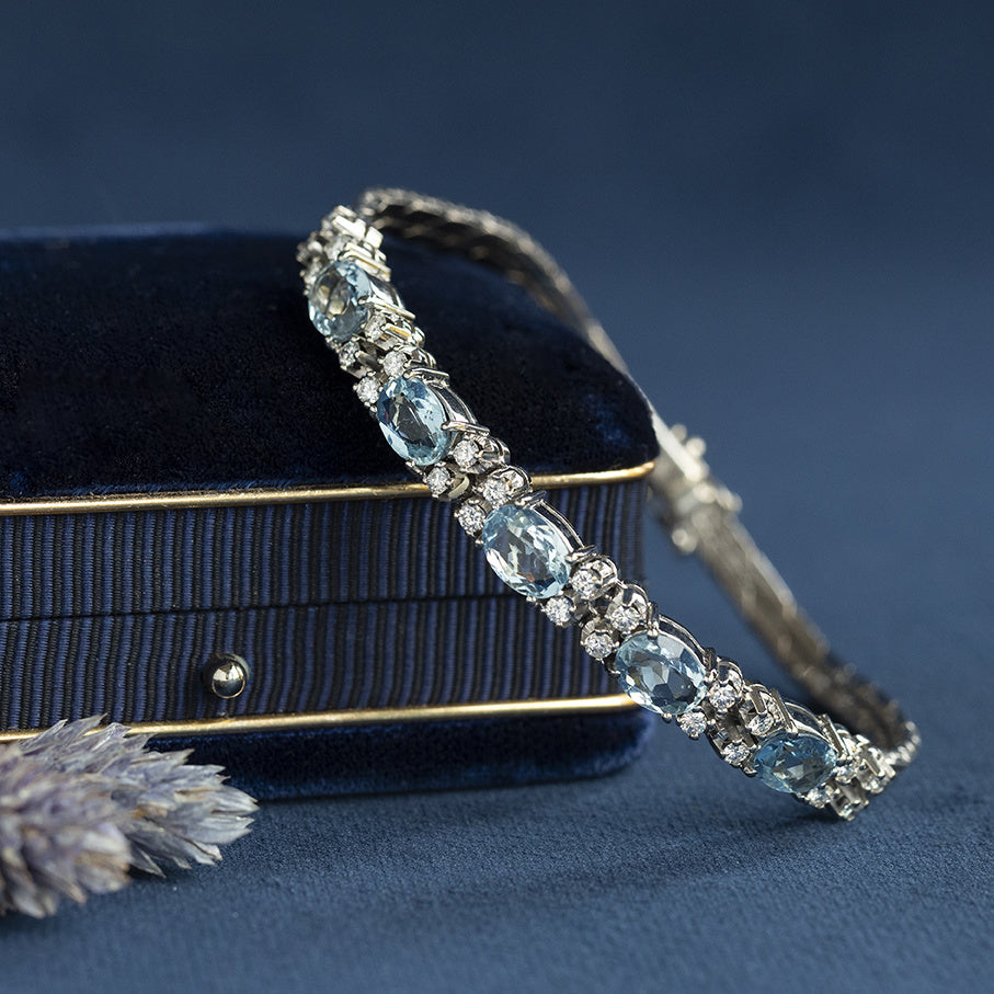Witgouden vintage armband met aquamarijn en diamant 14 krt
