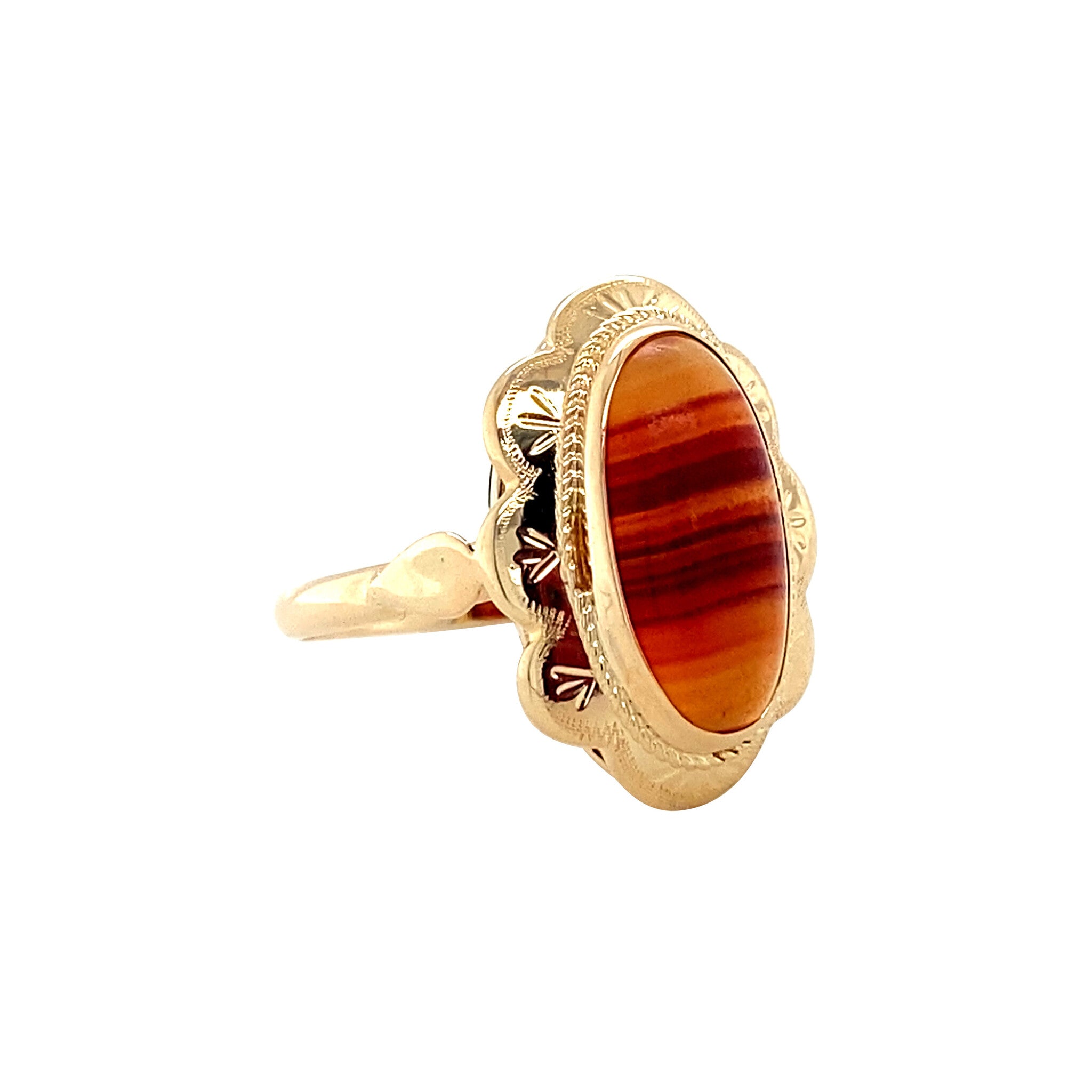 Gouden vintage ring met streepagaat 14 krt