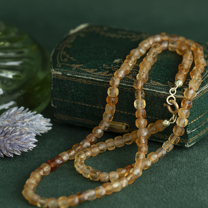 Vintage citrine necklace with 14 kt gold clasp