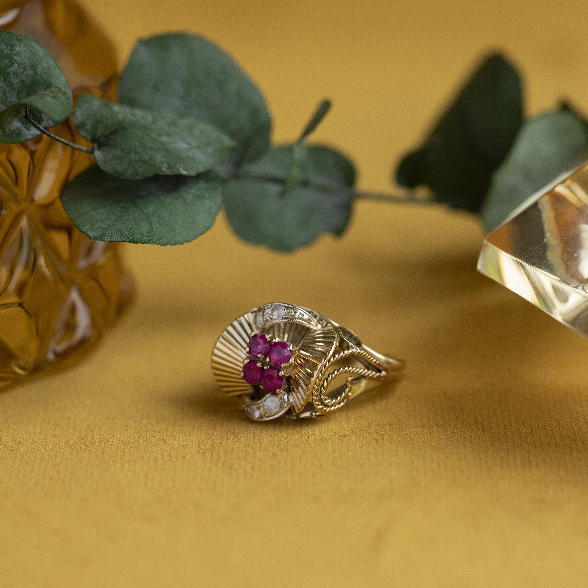 Gold ring with ruby and zirconia 14 kt