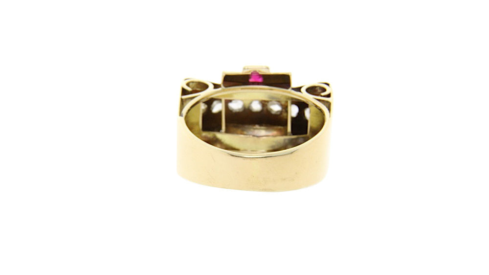 14 kt gold ring with rose-cut diamond and ruby