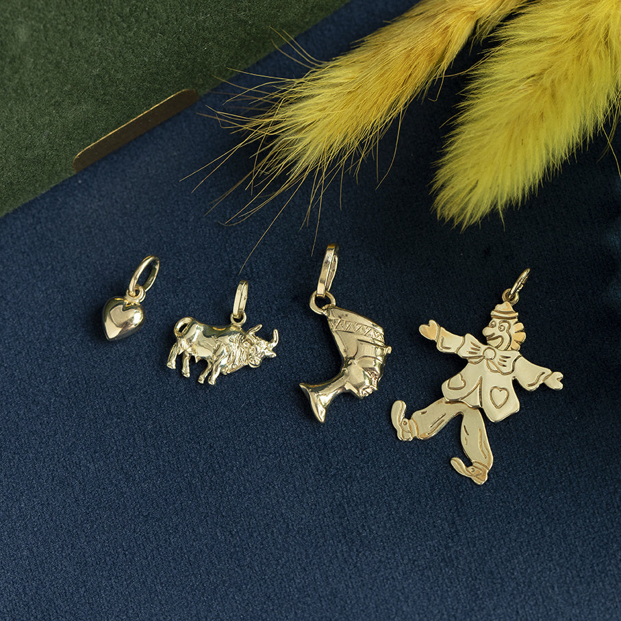 Gouden vintage stier hanger 14 krt