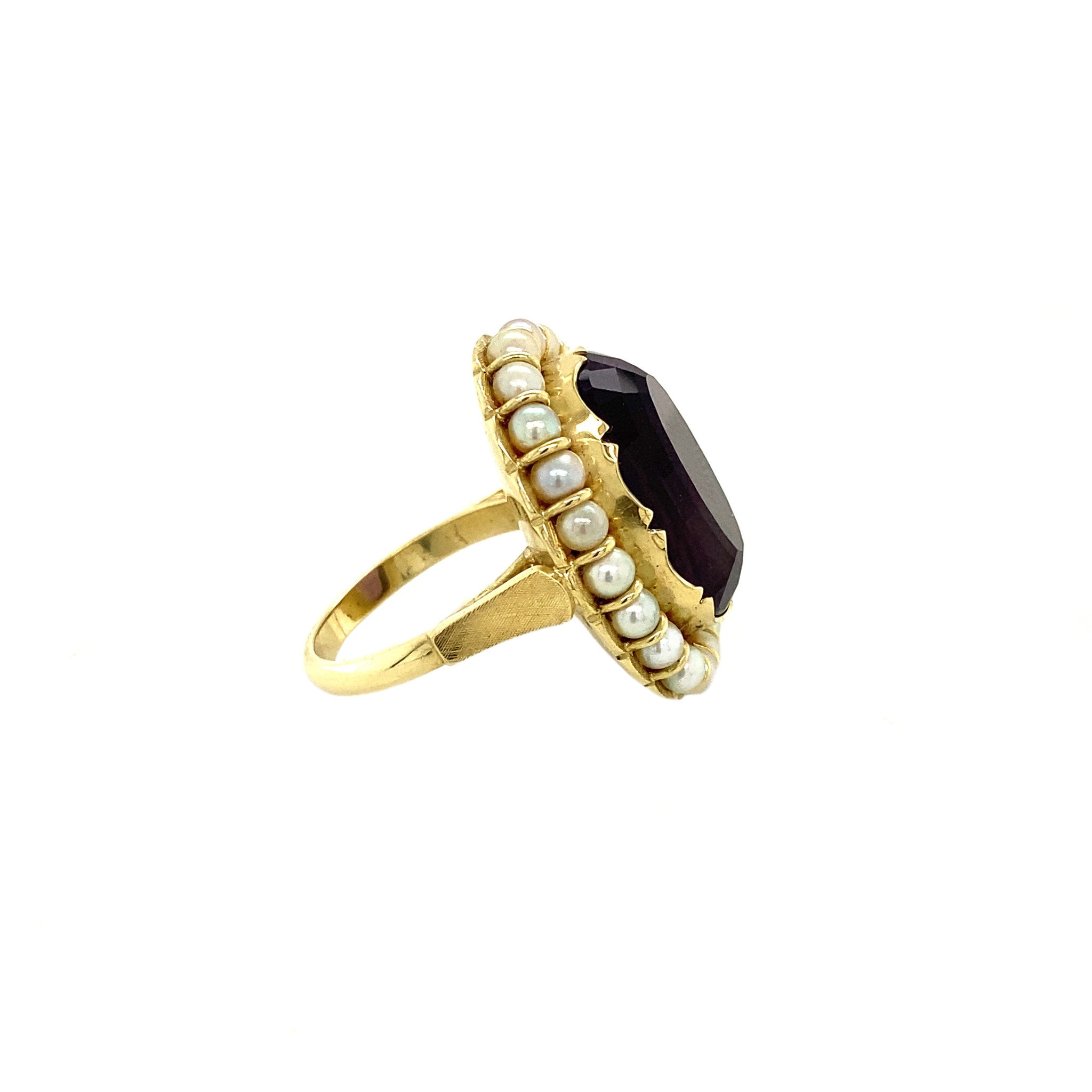 14 kt gold halo ring with amethyst and pearl