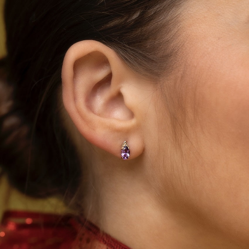 Oorbellen met amethist en diamant 9 kt
