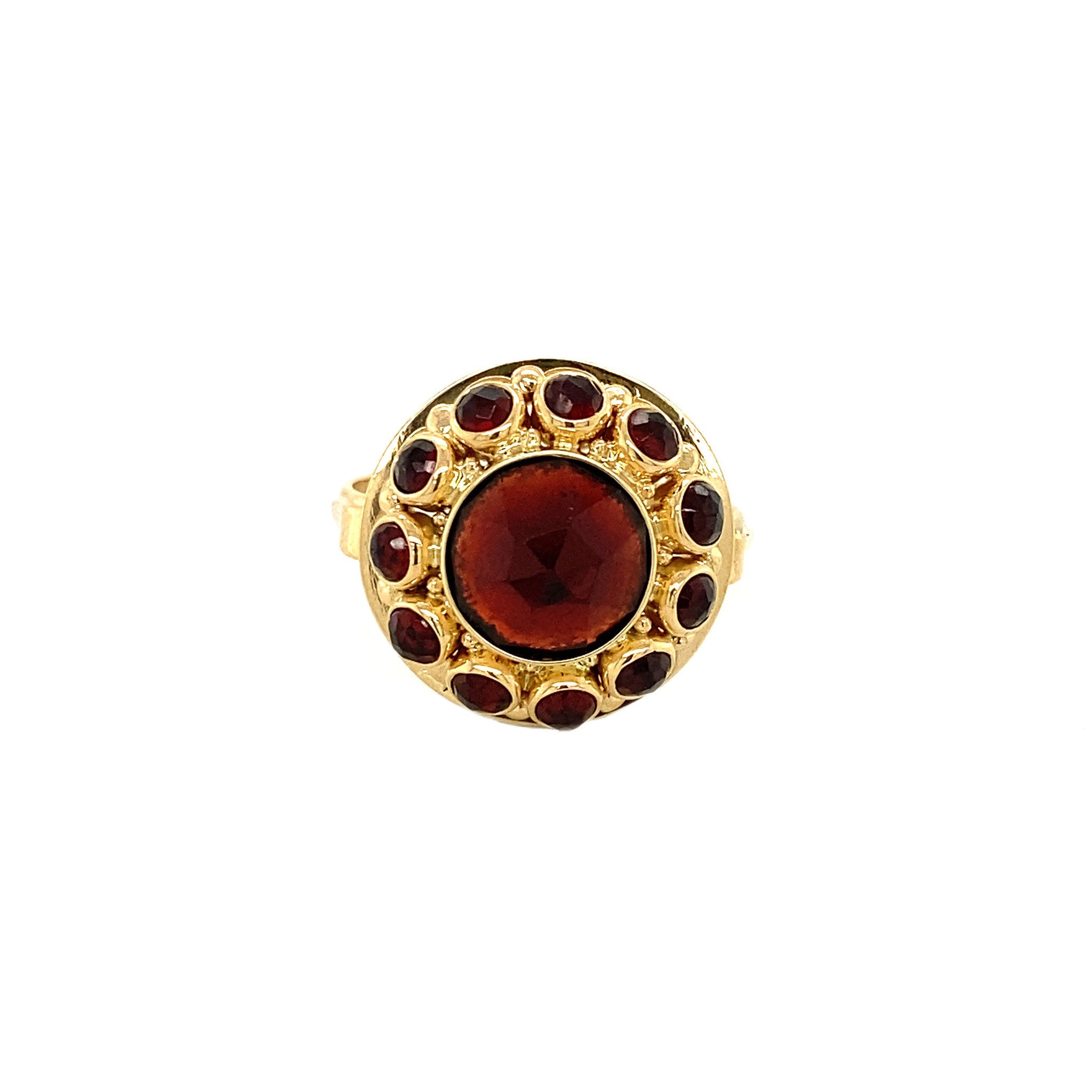 14 kt gold ring with garnet
