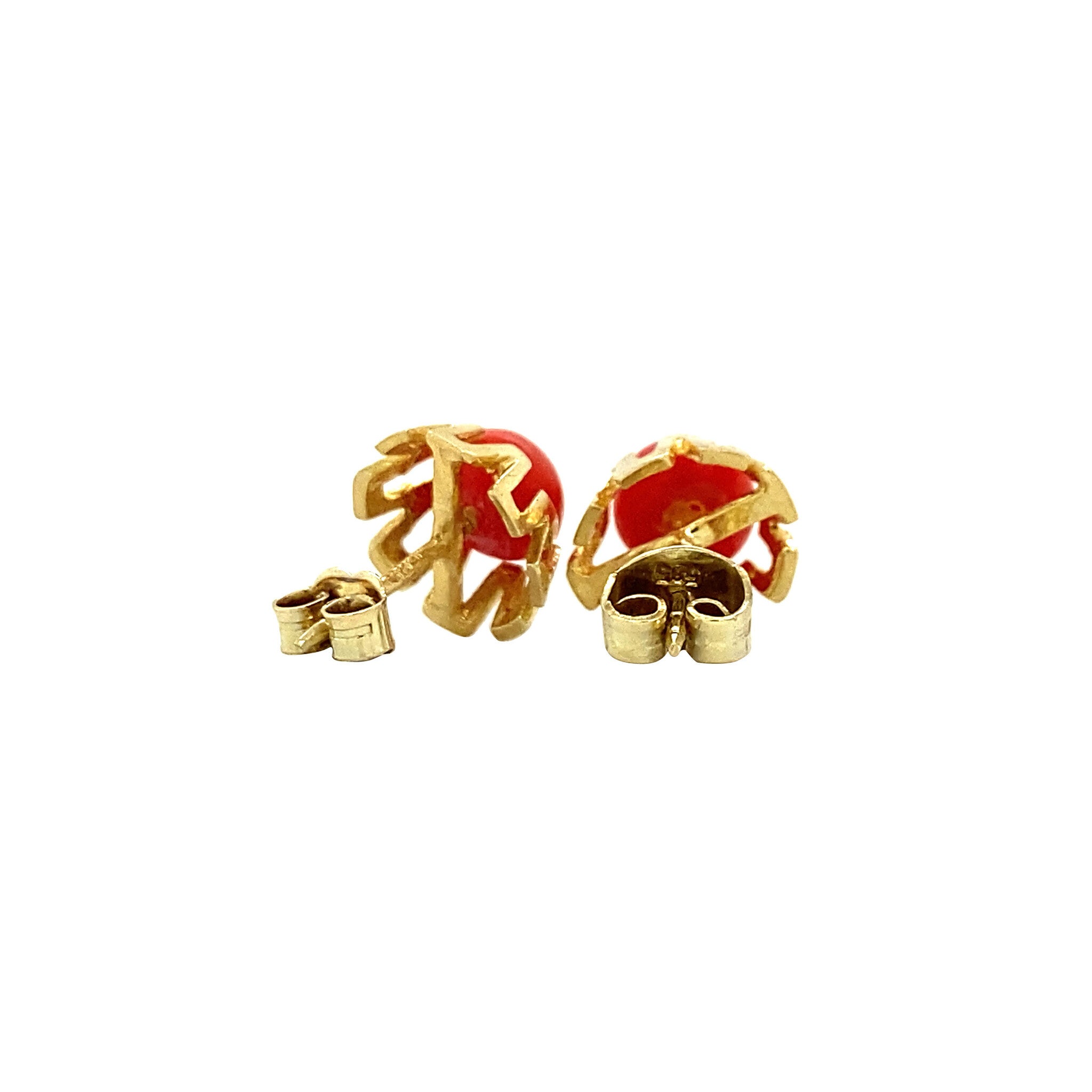 Gouden solitair oorstekers met bloedkoraal 14 krt