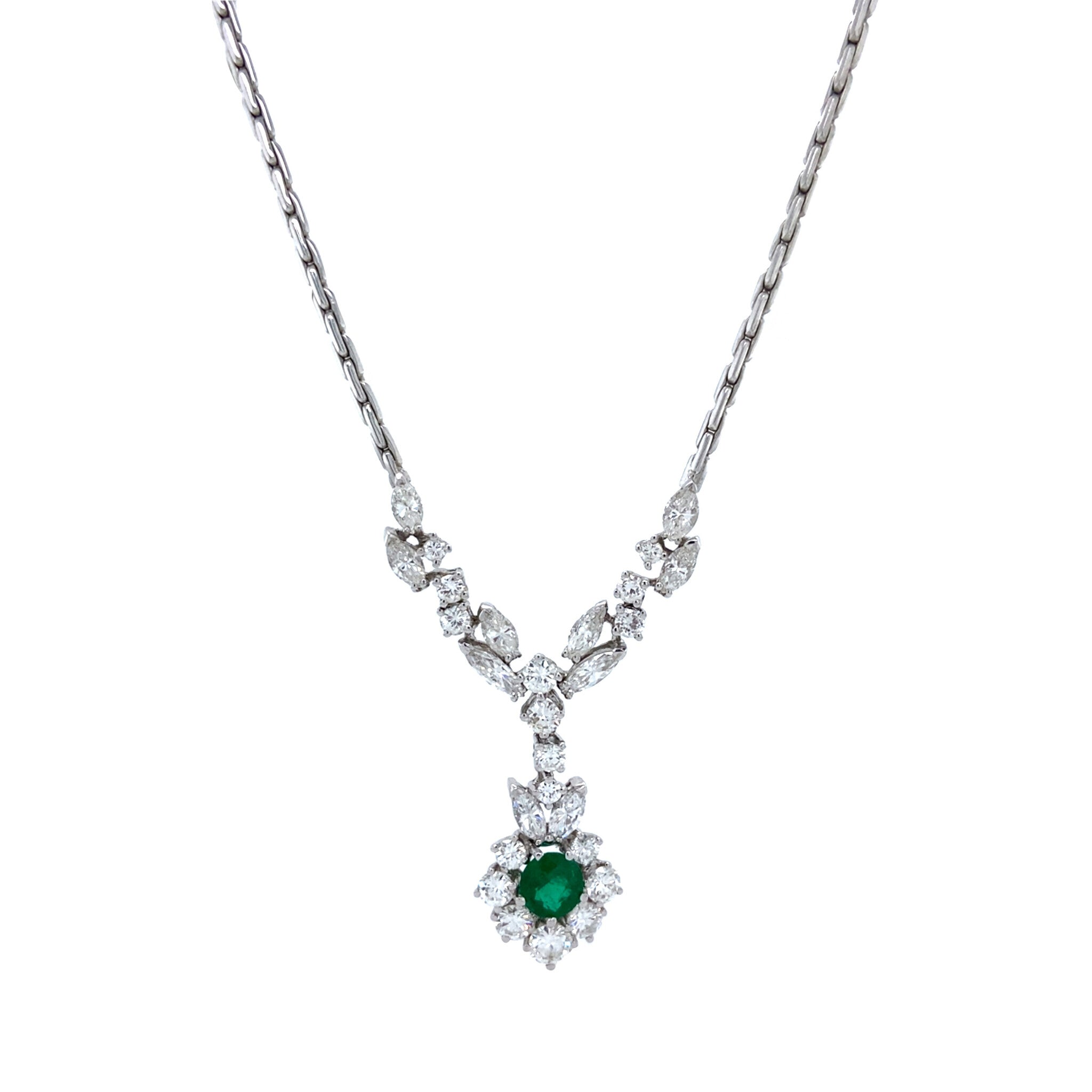 Witgouden vintage entourage collier met diamant en smaragd hanger 14 kt