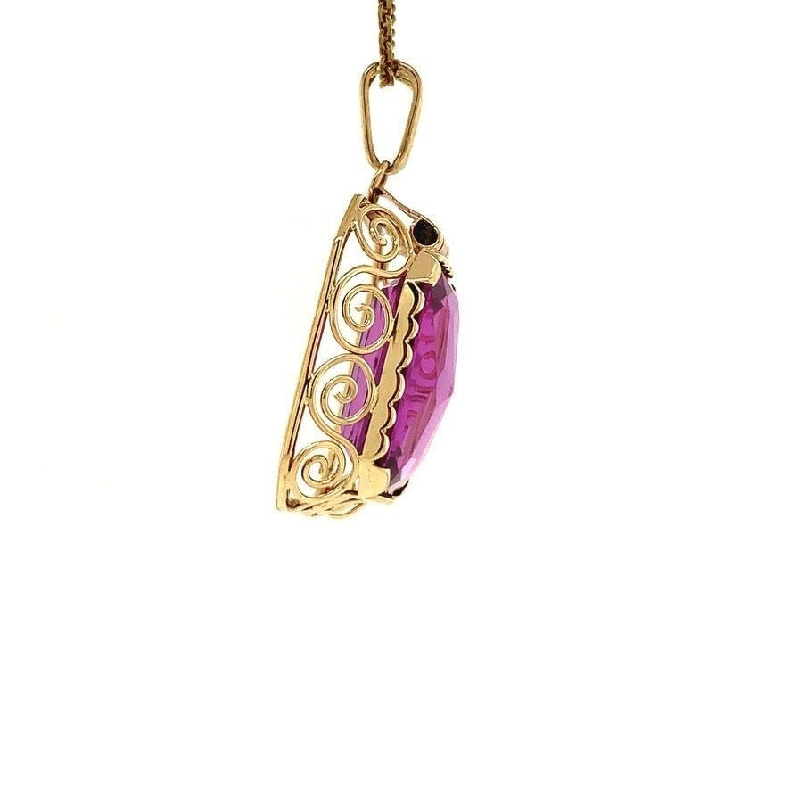 Gold pendant with sapphire 14 kt