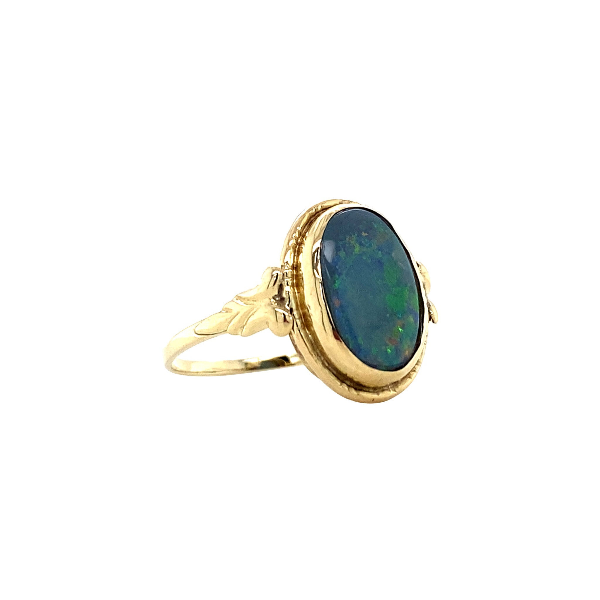 Gouden ring met opaal doublet 14 krt