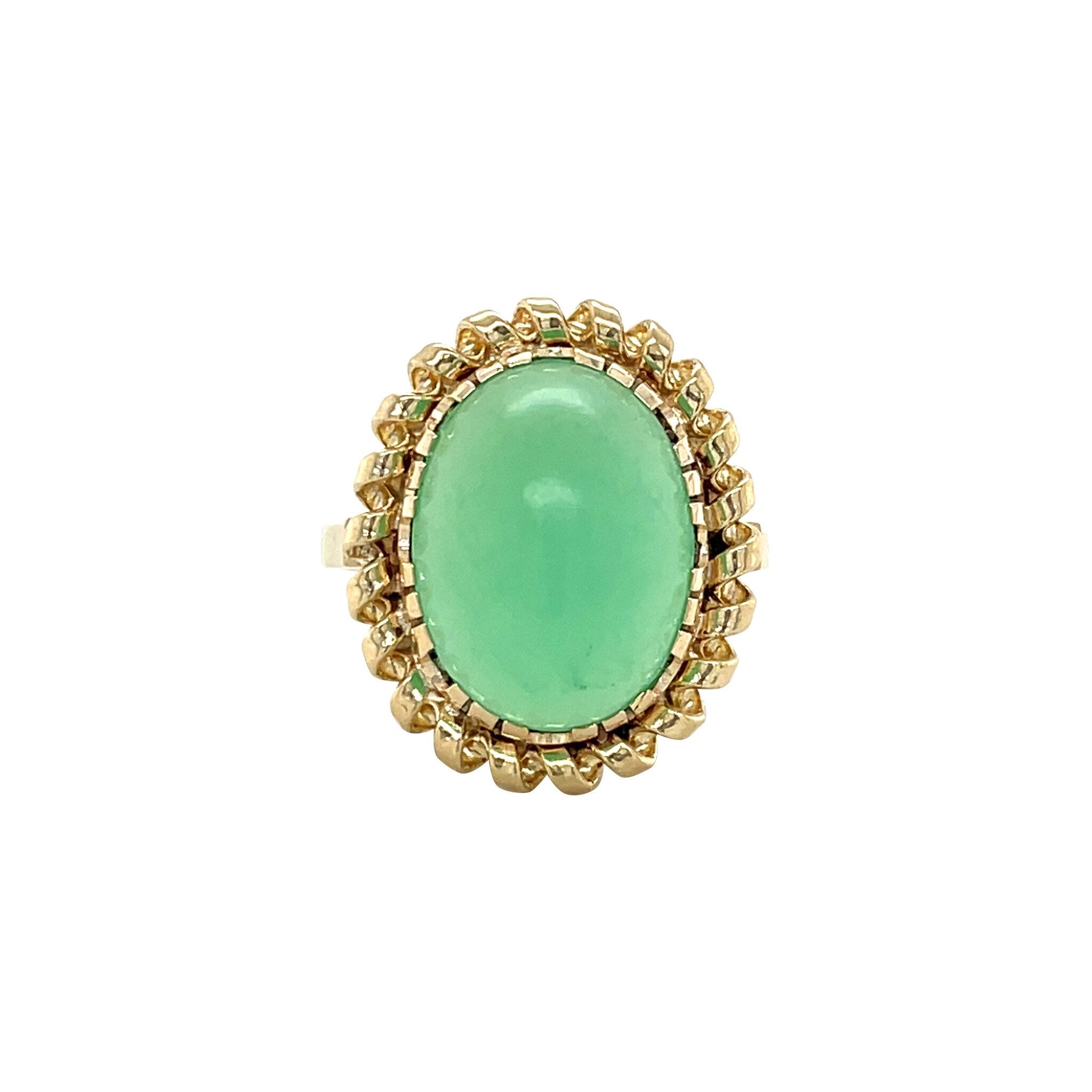 Gold vintage ring with chrysoprase14 kt