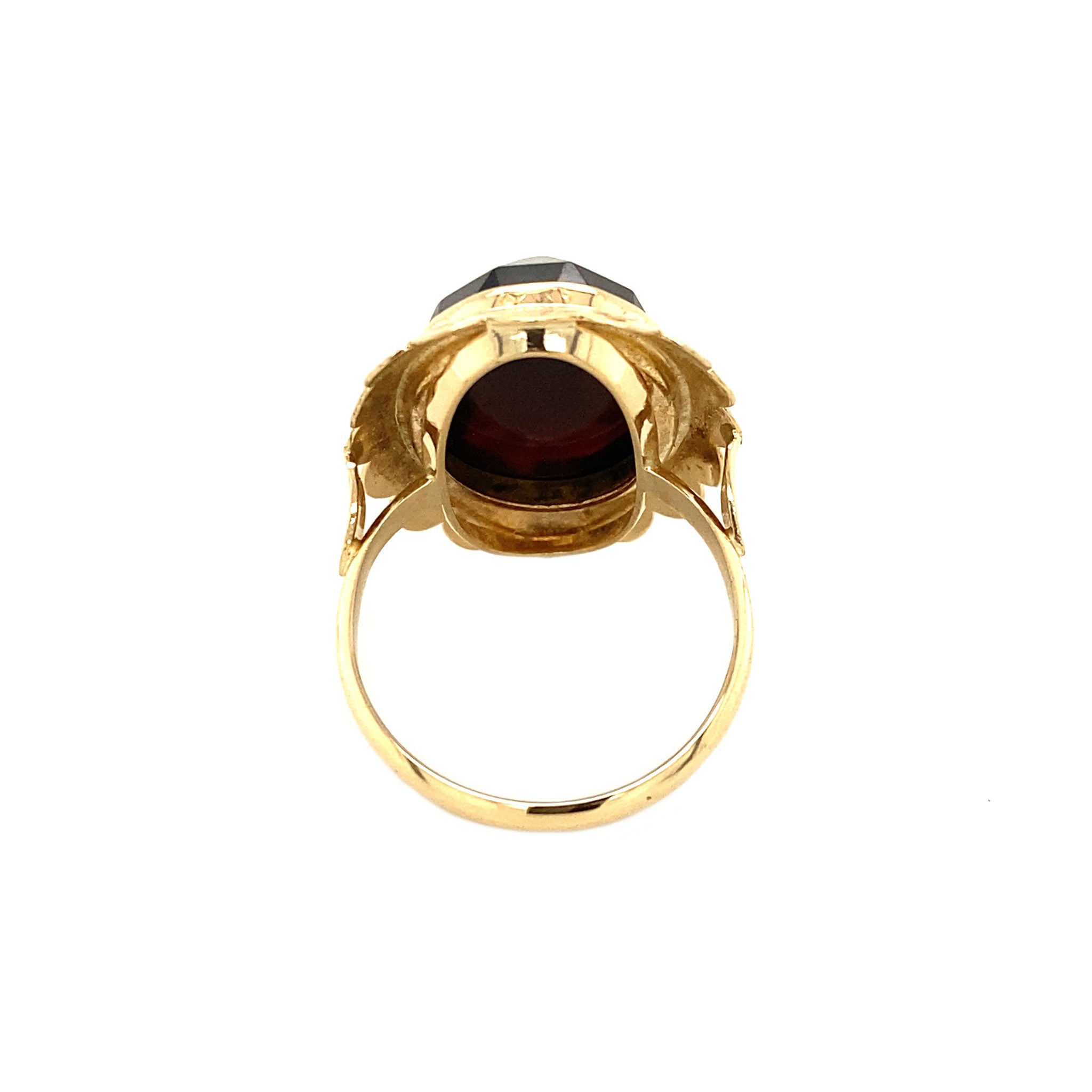 Gouden ring met granaat 14 krt