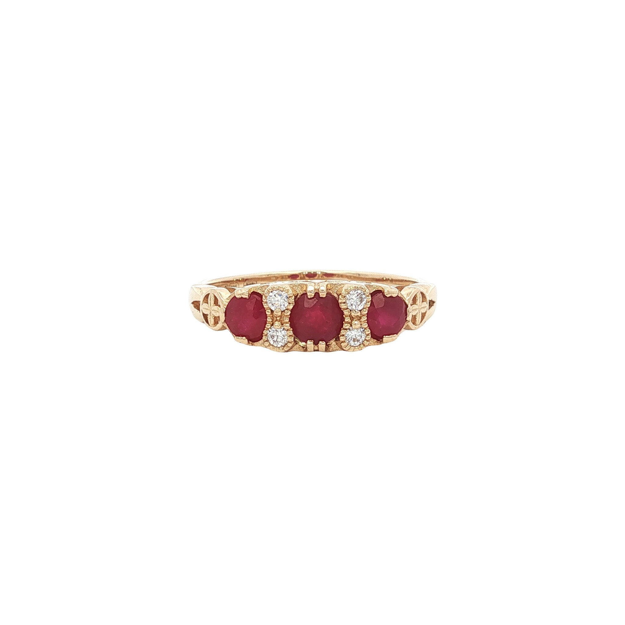 Gold ring with ruby and diamond 14 kt