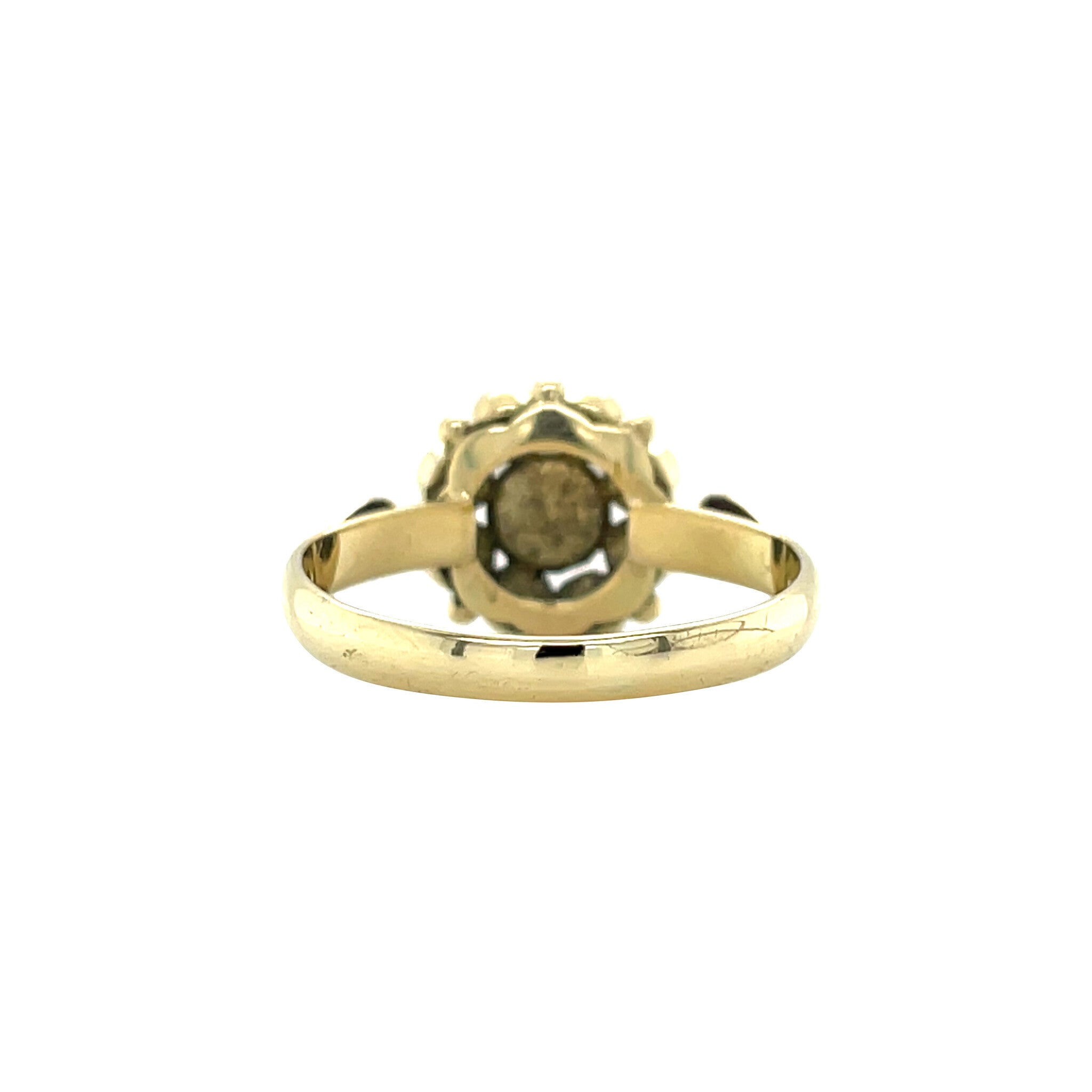 Vintage 14 kt gold entourage ring with garnet