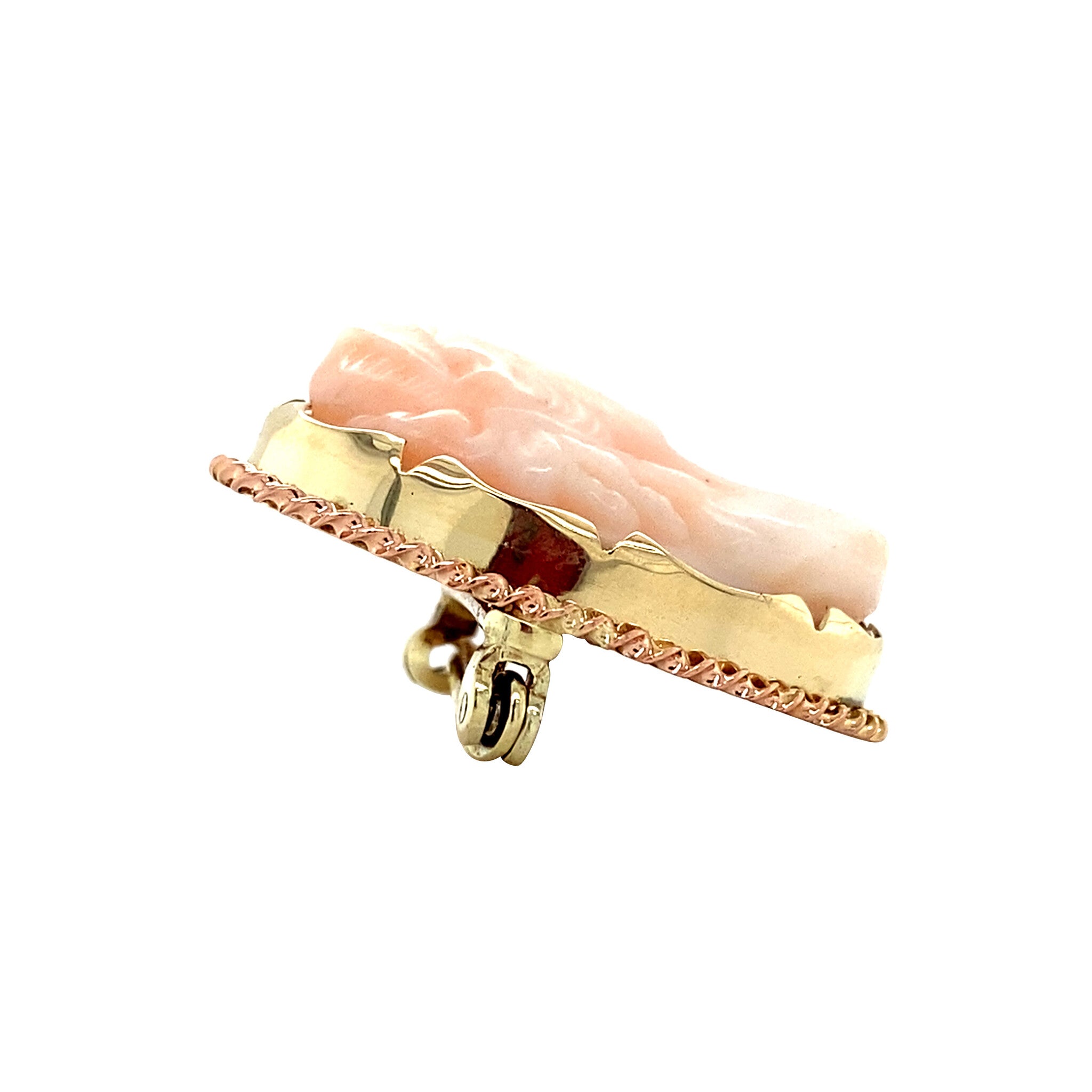 Gouden vintage broche met angel skin koraal 14 krt
