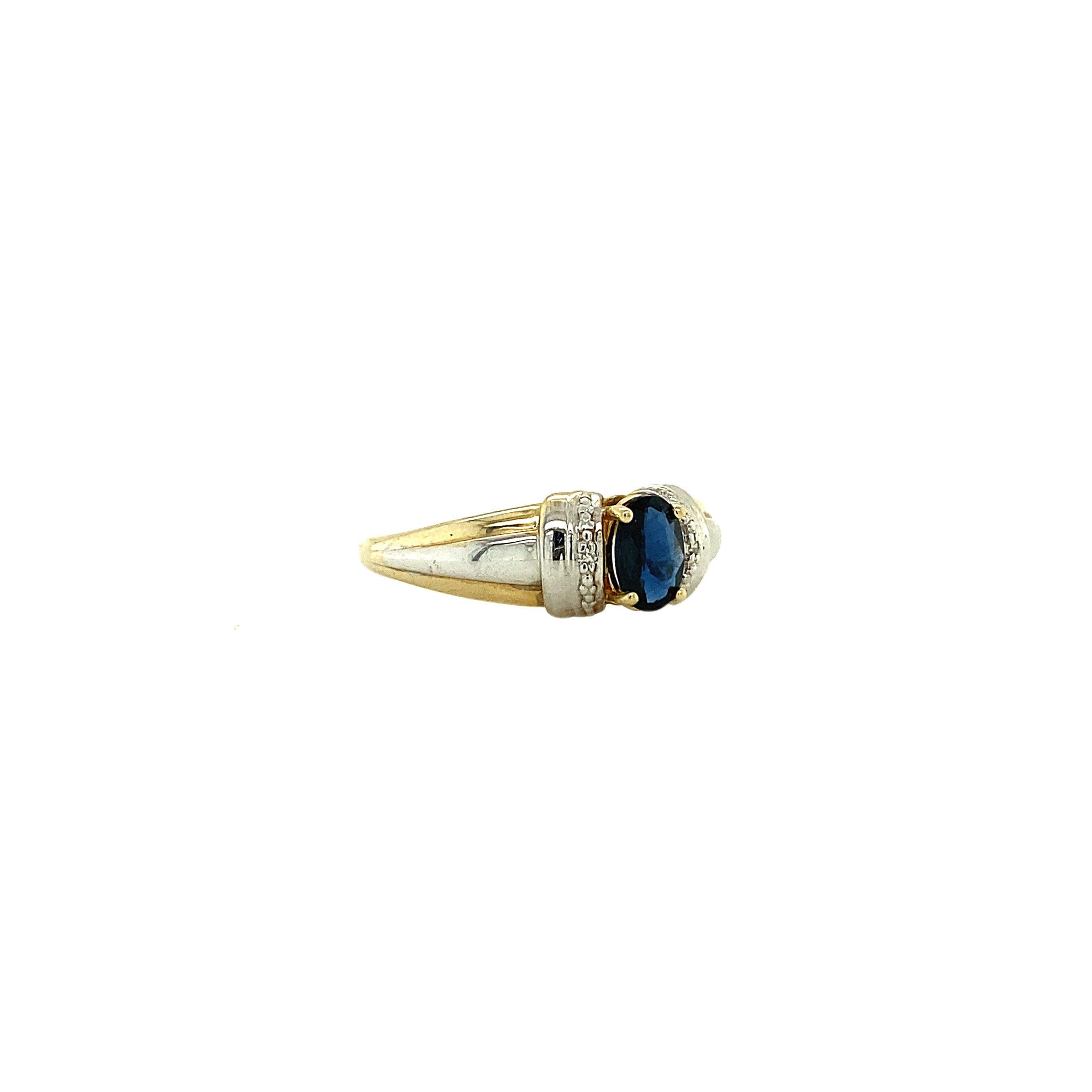 Gold ring with sapphire and diamond, 14 kt