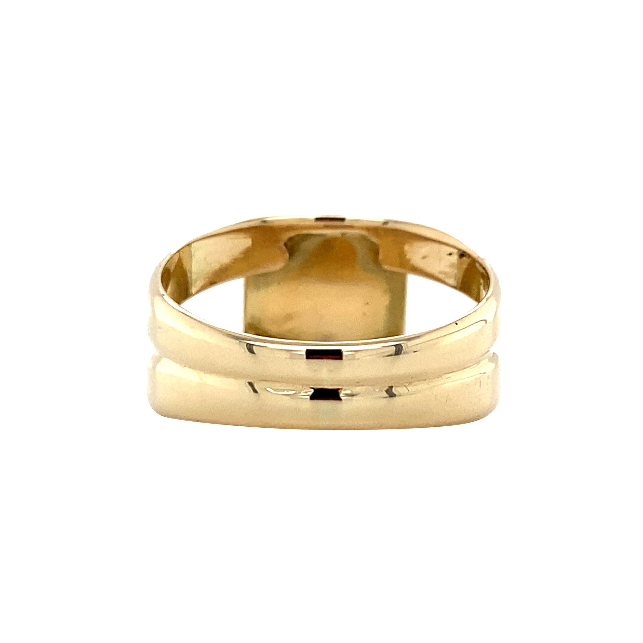 14 kt gold ring with onyx