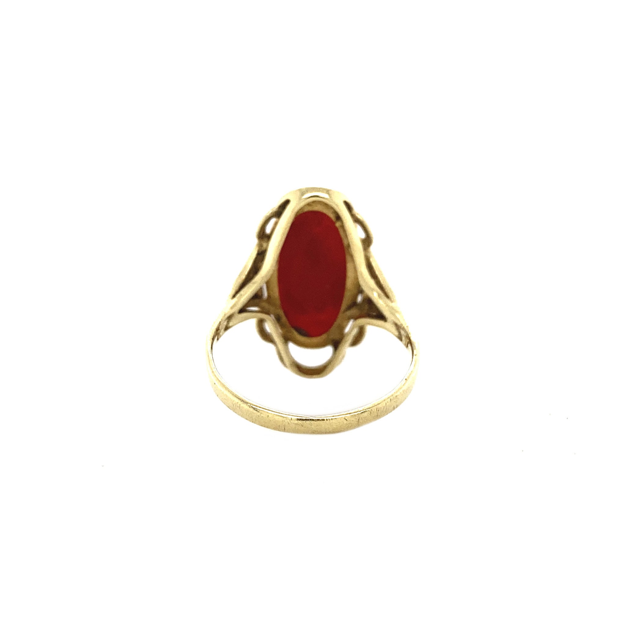 Gold ring with red coral 14 krt