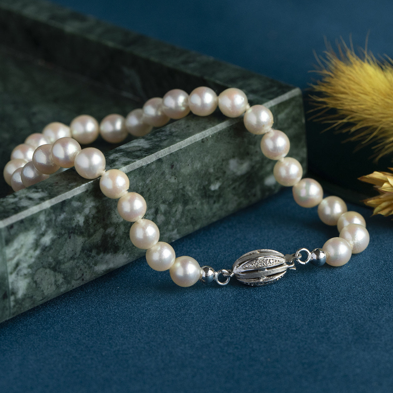 Parel armband met witgouden sluiting 20 cm 14 krt