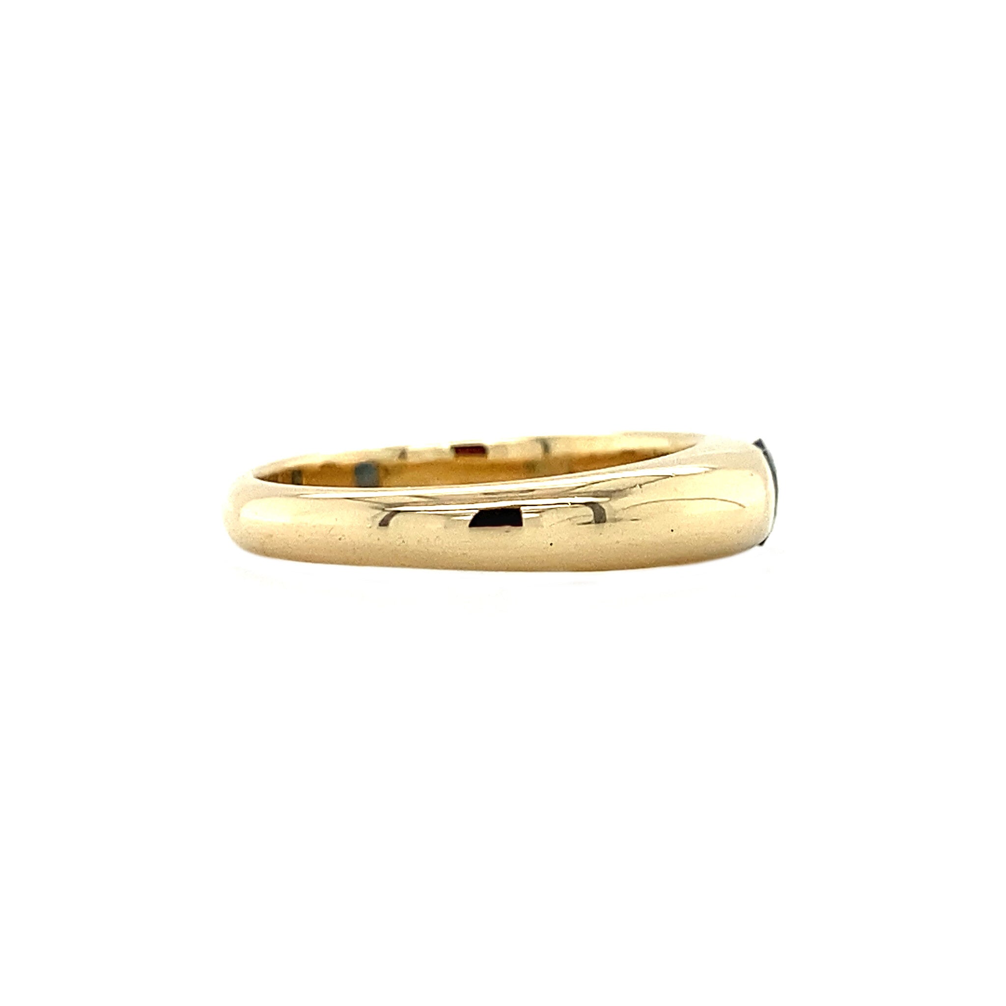 Gouden ring met saffier 14 krt